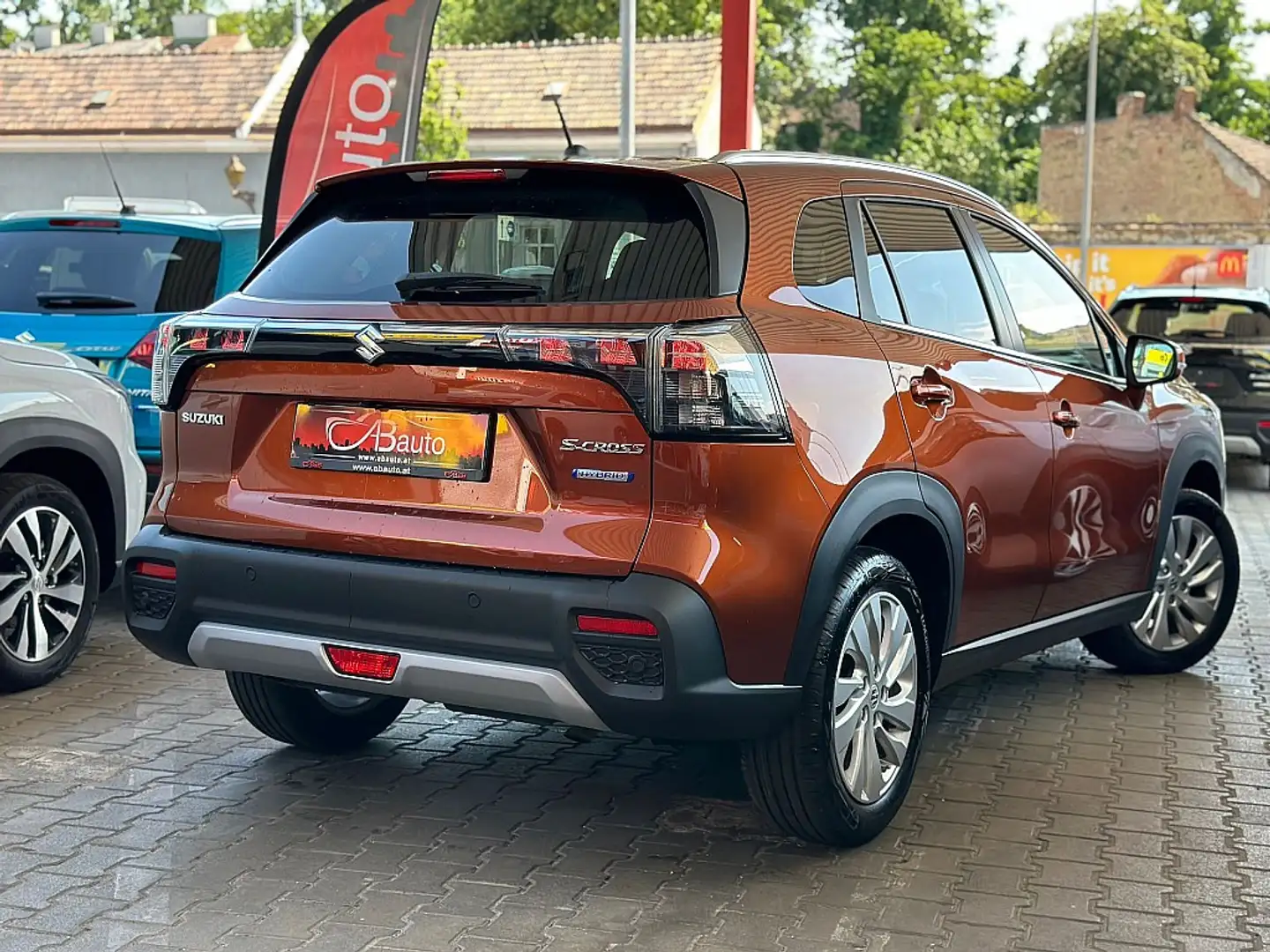 Suzuki S-Cross 1,4 Hybrid ALLGRIP Shine Facelift 2024 inkl. NAVI Maro - 2