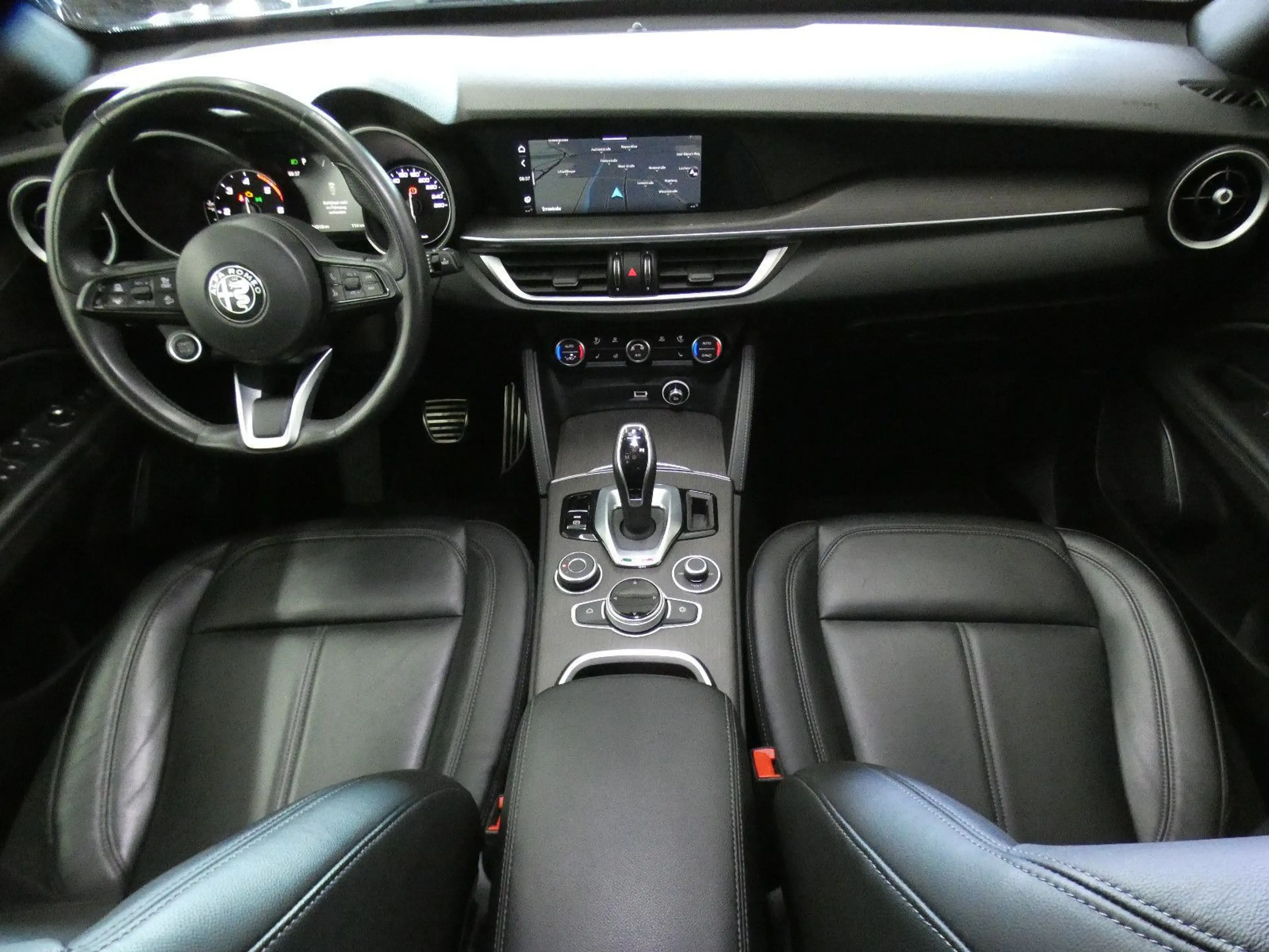 Alfa Romeo Stelvio Ti Q4 2.2 JTDM*NAVI*BI-XENON*ACC*HAGEL — photo 11