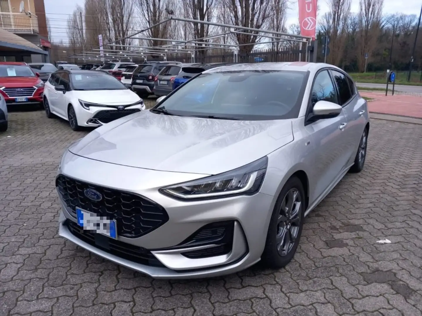 Ford Focus 1.0 EcoBoost Hybrid 125 CV 5p. ST-Line Argento - 1