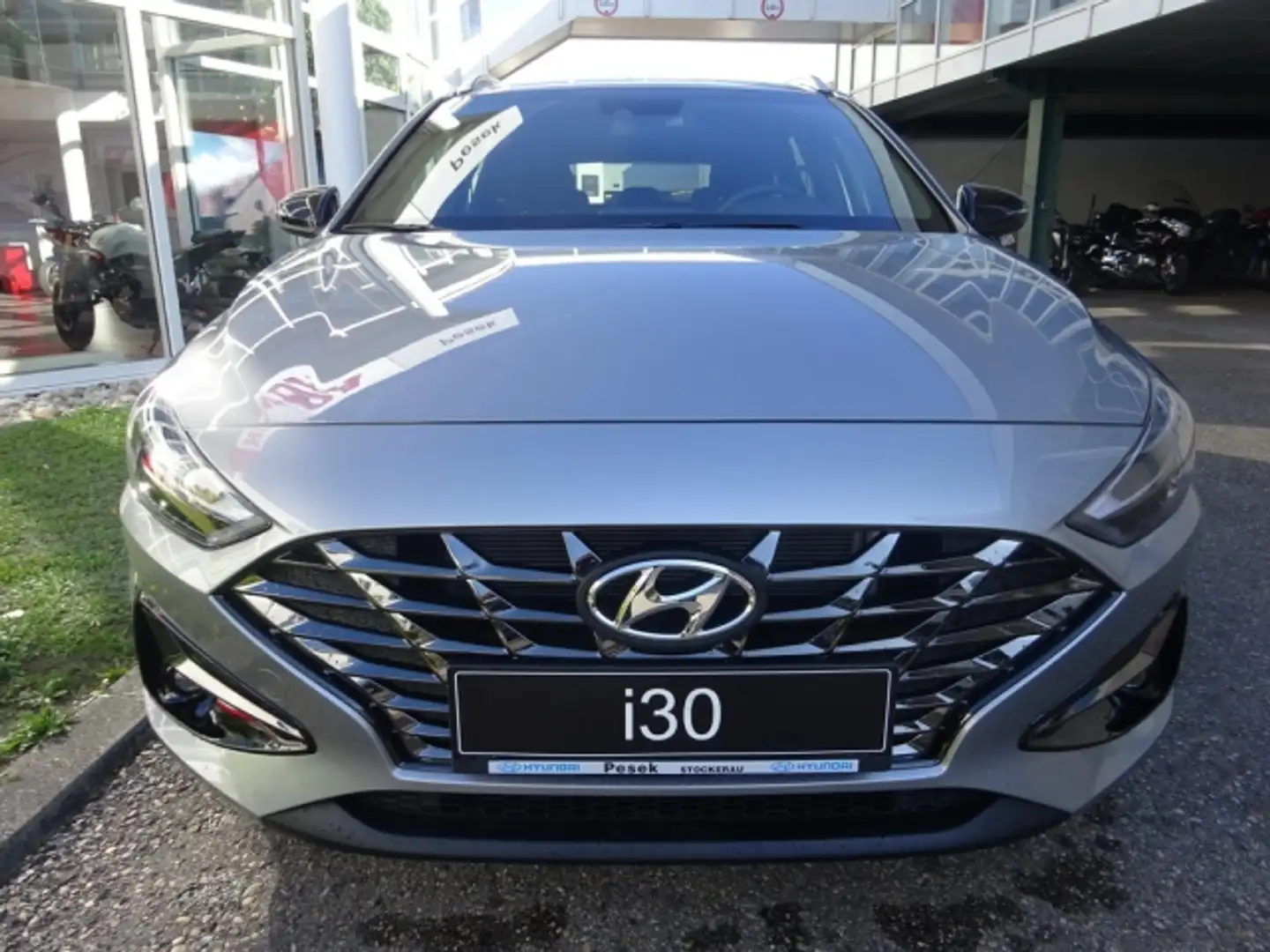 Hyundai i30 i30 Kombi - PD GO Plus 1,0 TGDi Silber - 2