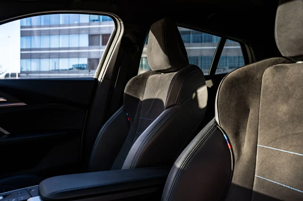 BMW X2 PACK M *LED*ALCANTARA/CUIR*BROOKLYN GRAU*SHADOW LINE, миниатюра 20