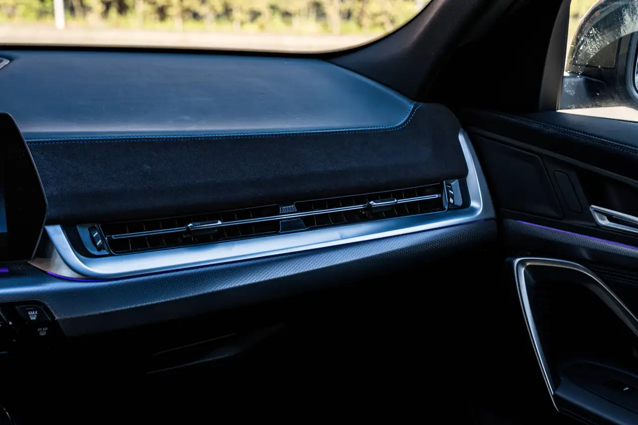BMW X2 PACK M *LED*ALCANTARA/CUIR*BROOKLYN GRAU*SHADOW LINE, миниатюра 27