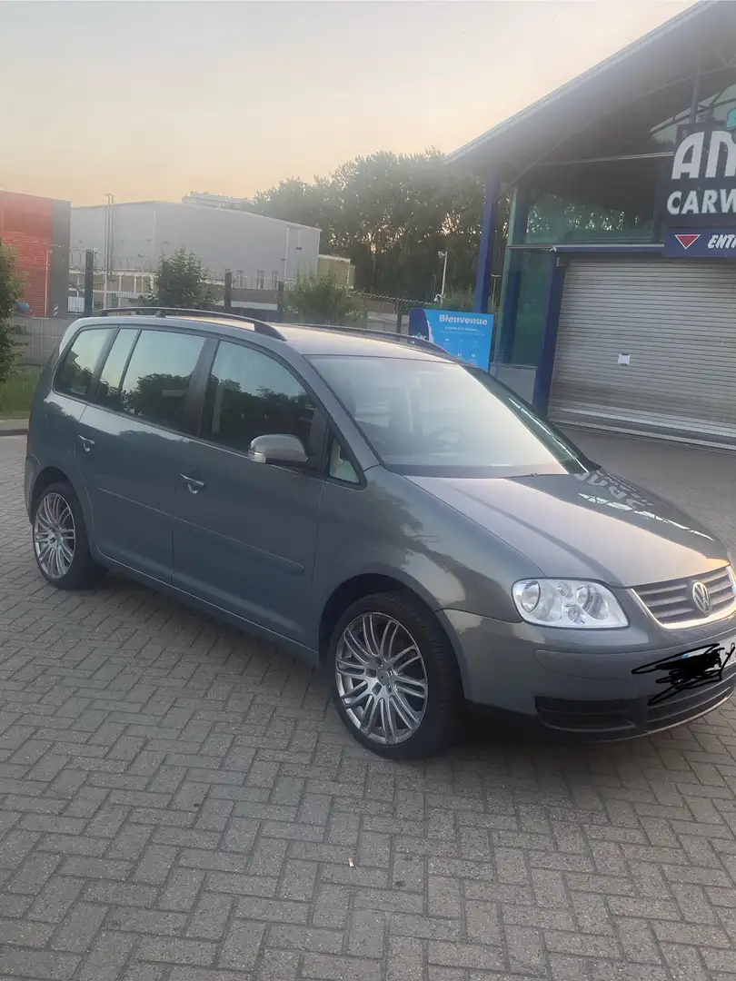 Volkswagen Touran Trendline Grijs - 1