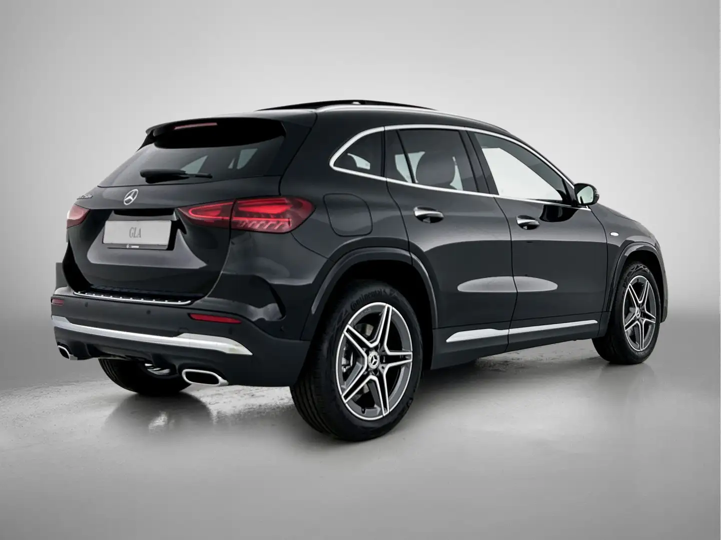 Mercedes-Benz GLA 250 e Business Solution AMG | Trekhaak | Dodehoekassis Zwart - 2