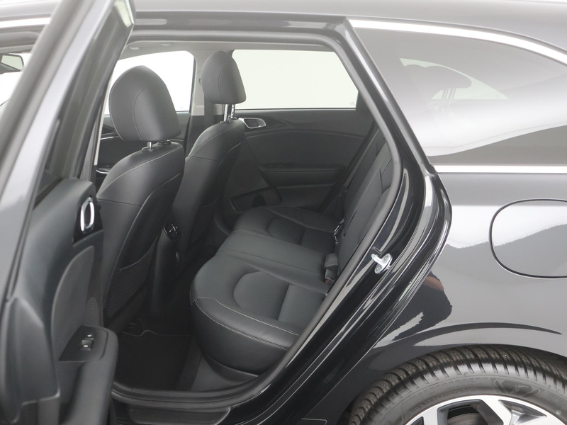 Kia Ceed SW / cee'd SW Sportswagon 1.4 T-GDi ExecutiveLine AUTOM. PANODAK — photo 11