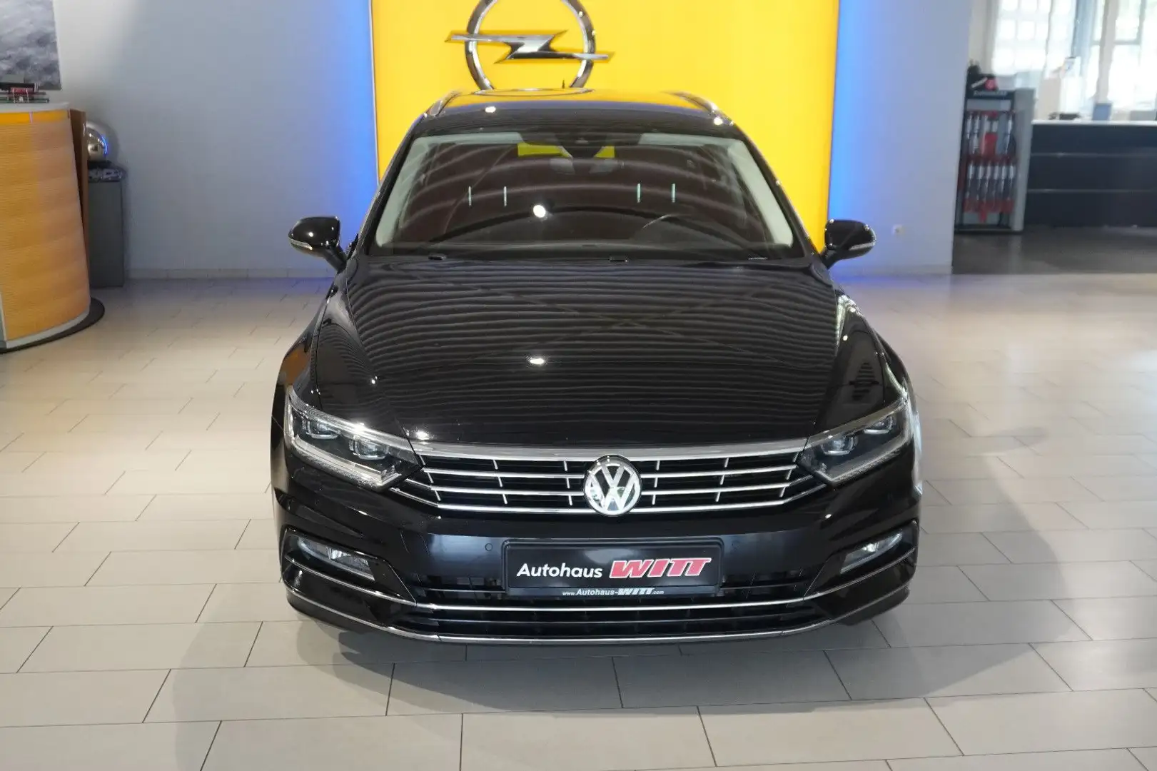 Volkswagen Passat Variant Passat R-Line 4Motion °Navi°4xShzg°Dynaudio°ACC° Nero - 2