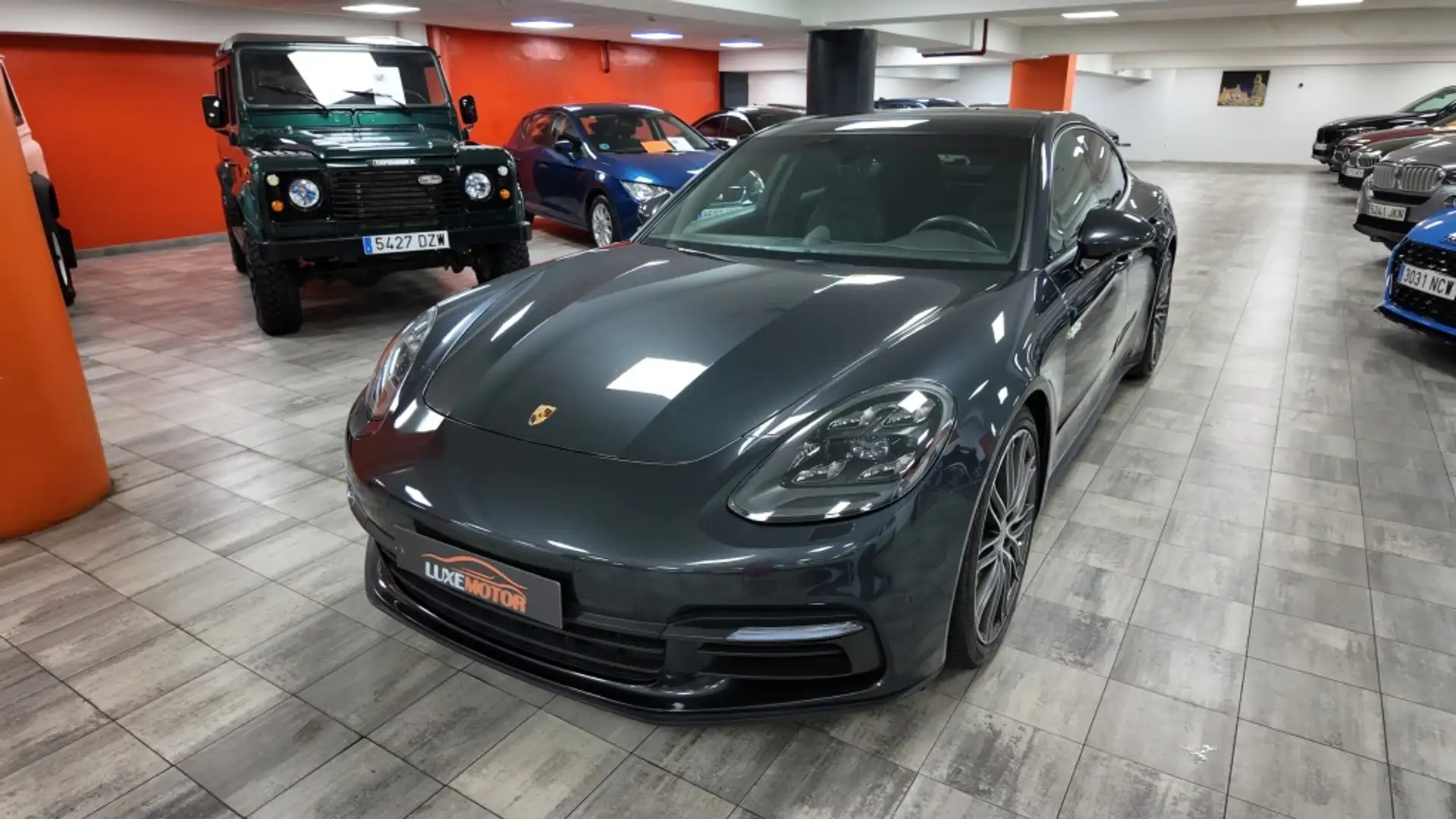 Porsche Panamera 4 e-Hybrid Gris - 1
