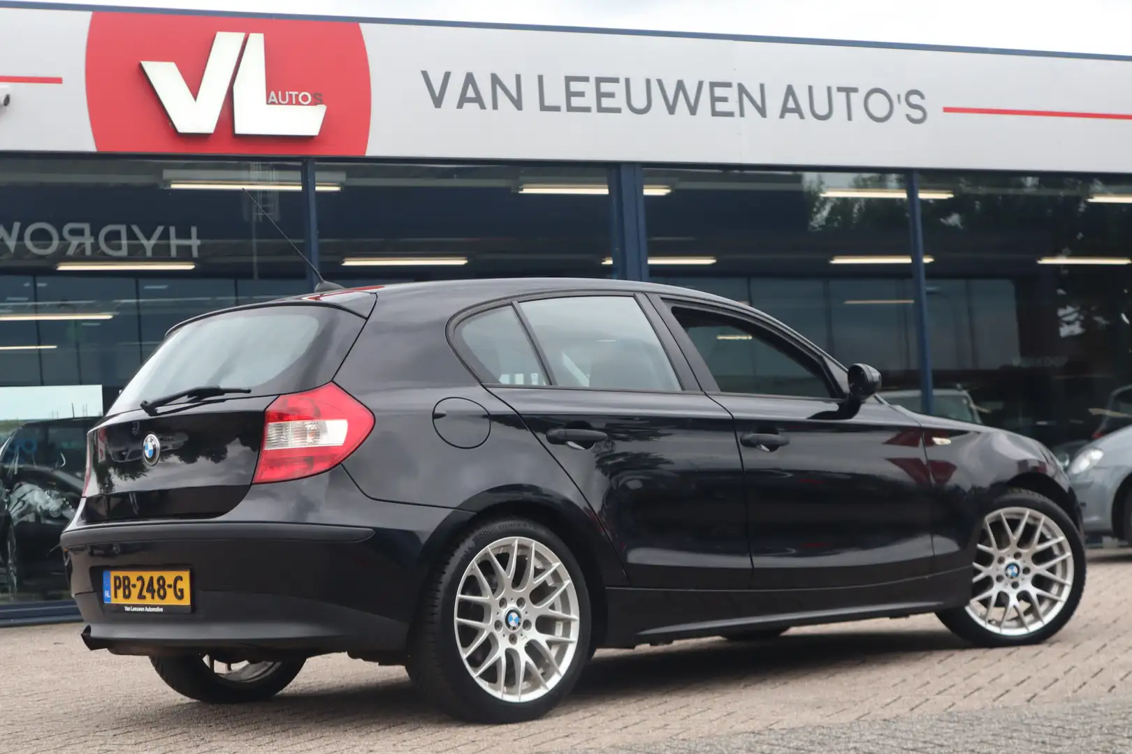 BMW 116 1-serie 116i Executive | Zo Mee | Inruilkoopje Zwart - 2