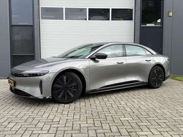 Touring 819pk AWD Aut 96kWh