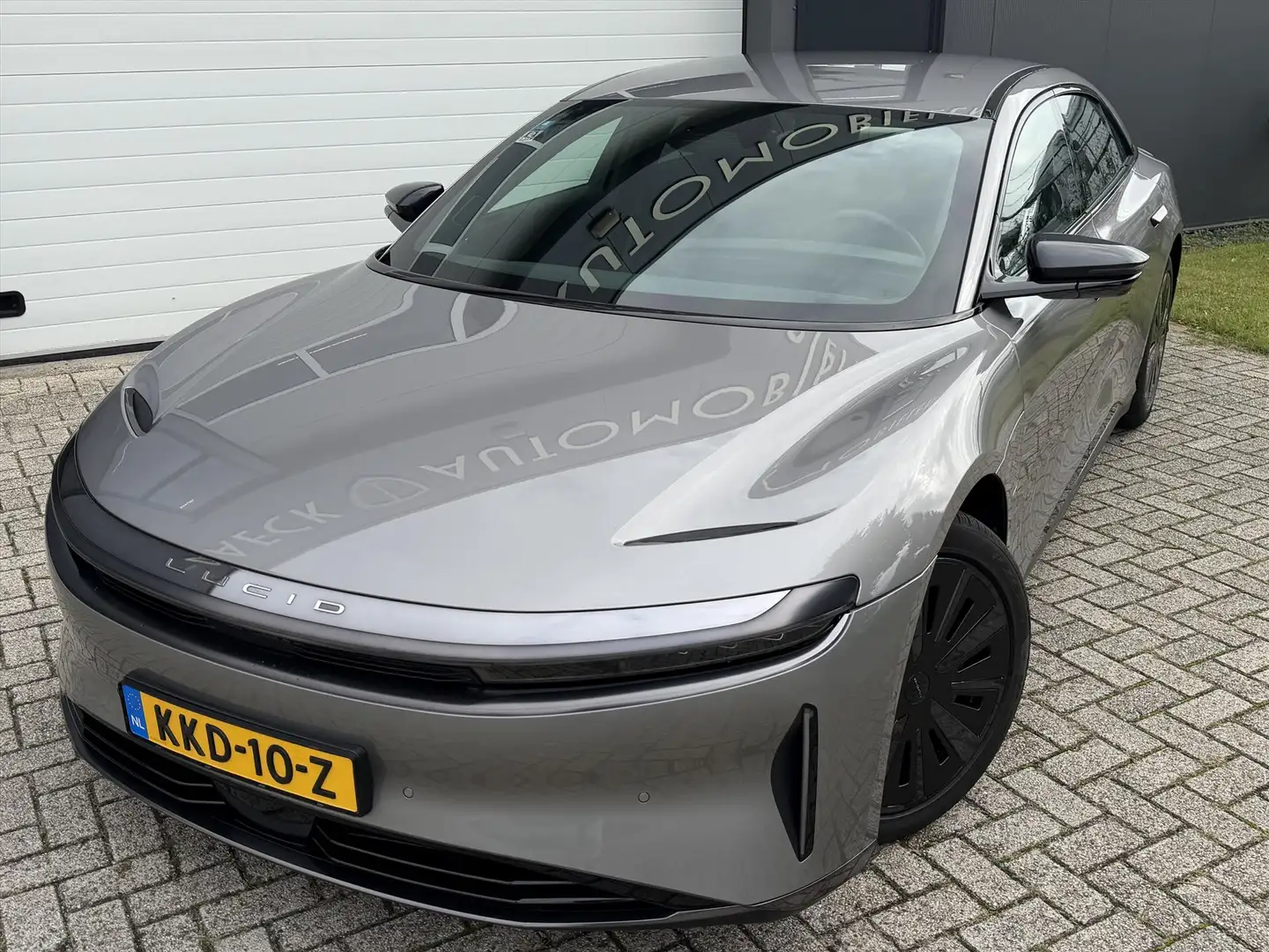 Lucid Air Touring 819pk AWD Aut 96kWh Grau - 2