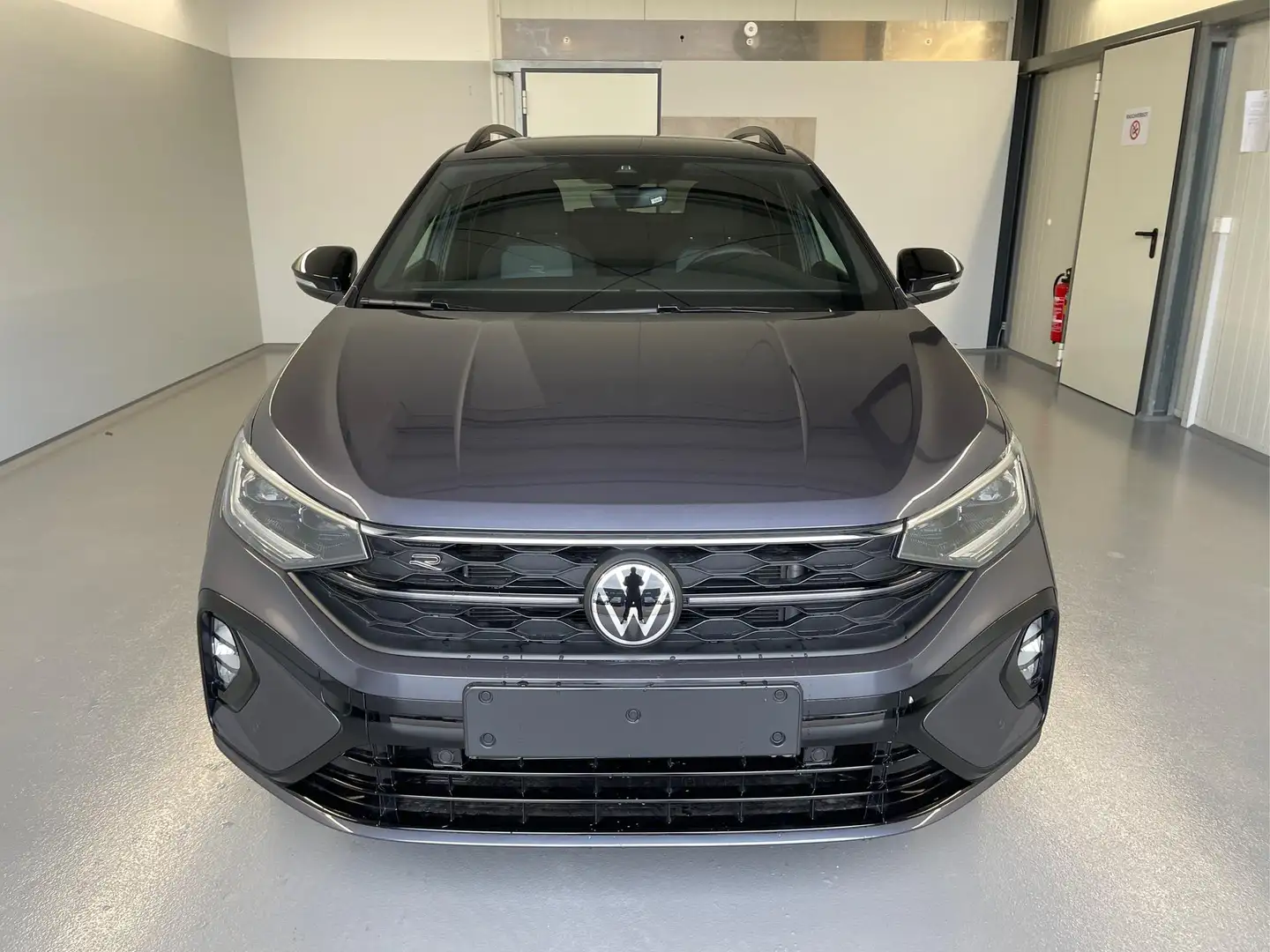 Volkswagen Taigo R-Line 150PS DSG Navi+AHK+IQ.Light+Alu18+Keyles... Schwarz - 2