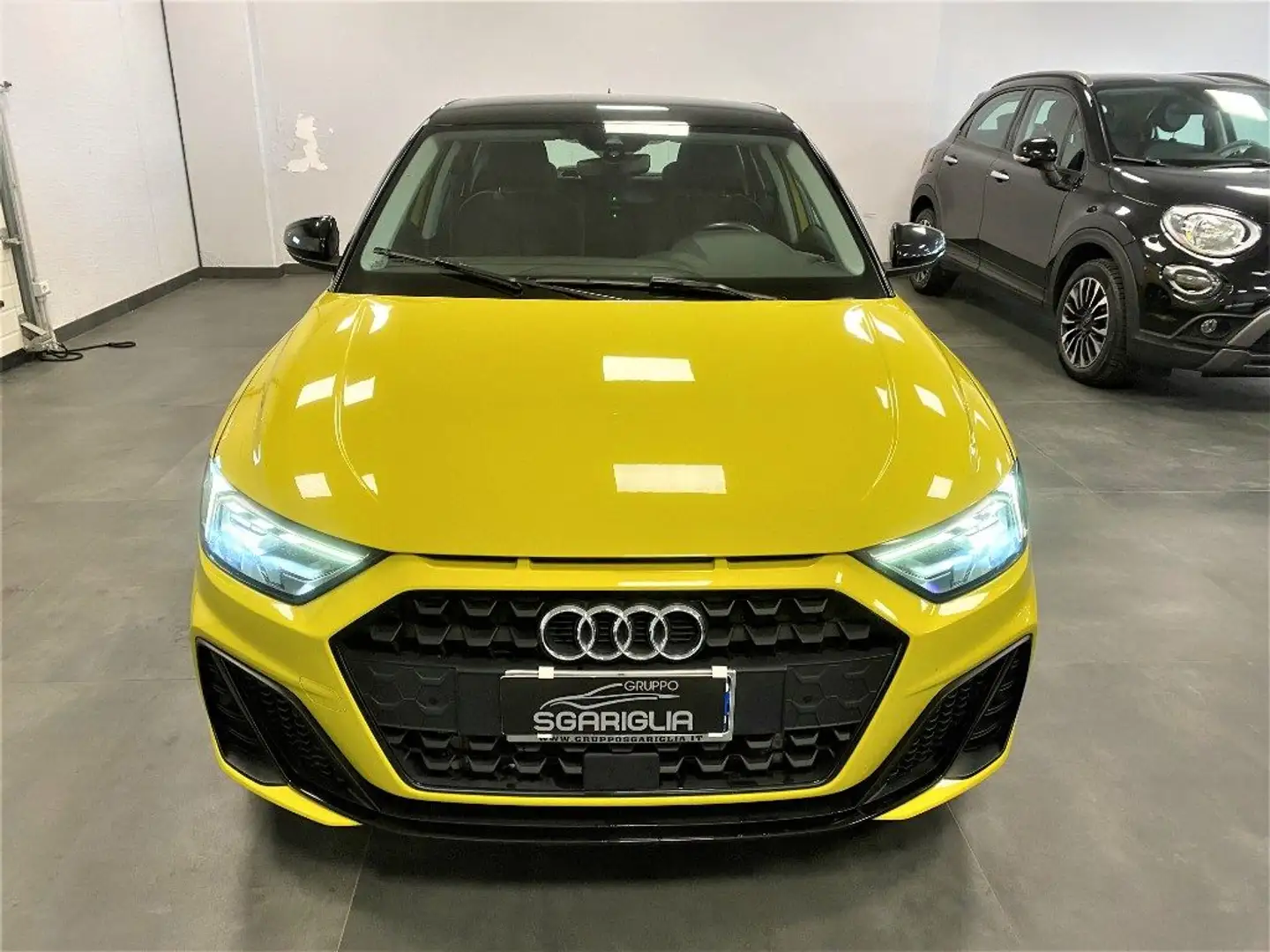 Audi A1 1.0 SPB Sportback S Line Edition 30 TFSI Gelb - 2