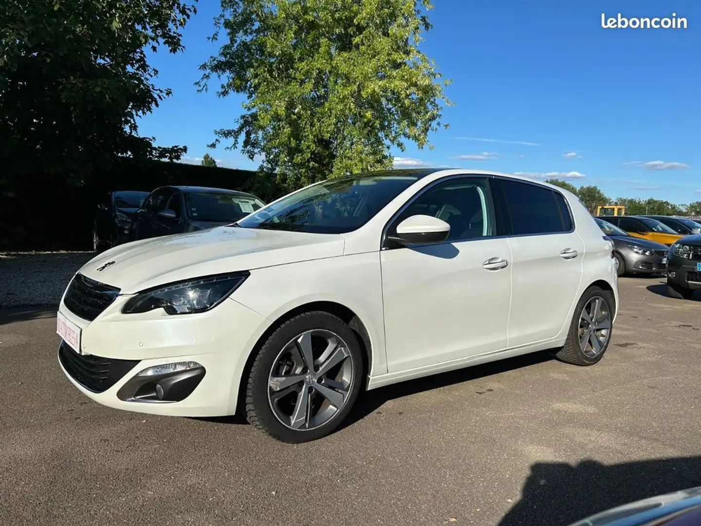 Peugeot 308 1.2 PTEC 130 CH EAT6 Feline Blanc - 1