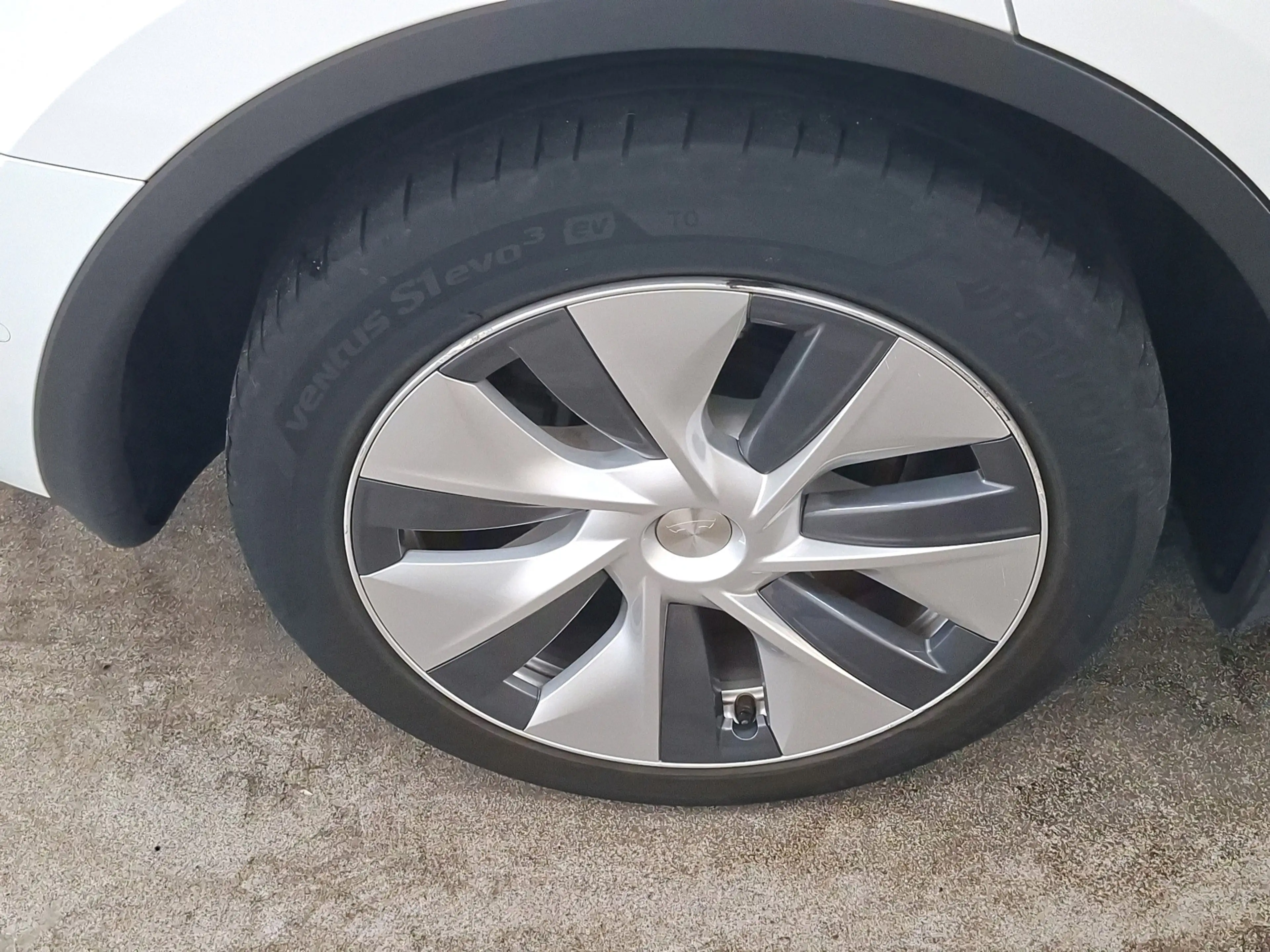 Tesla Model Y 75 kWh 351pk Long Range AWD | SOH 90% | Incl. 24 M — photo 24