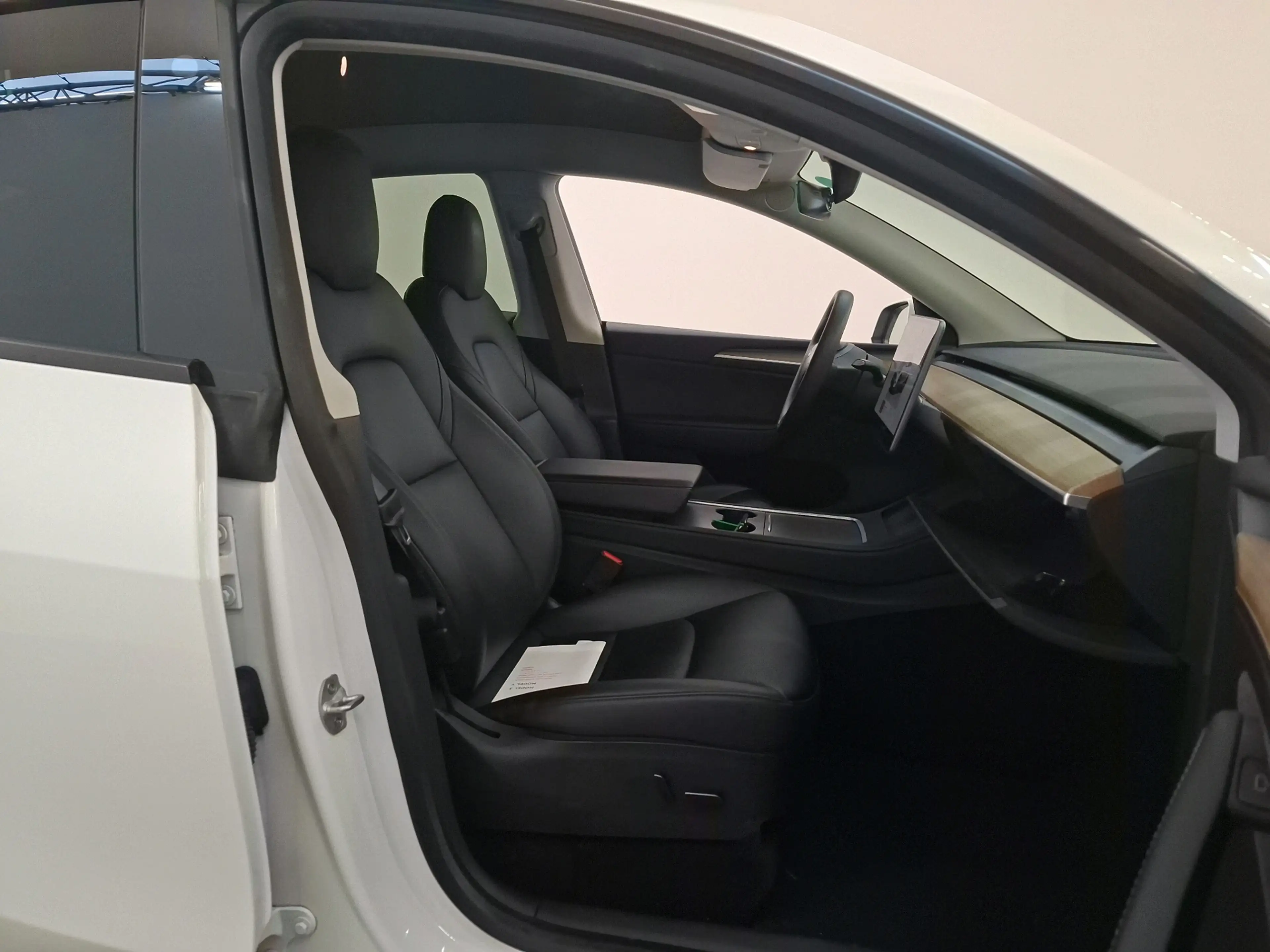 Tesla Model Y 75 kWh 351pk Long Range AWD | SOH 90% | Incl. 24 M — photo 7