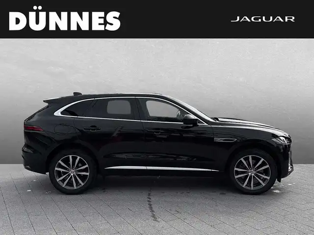 Jaguar F-Pace view 6