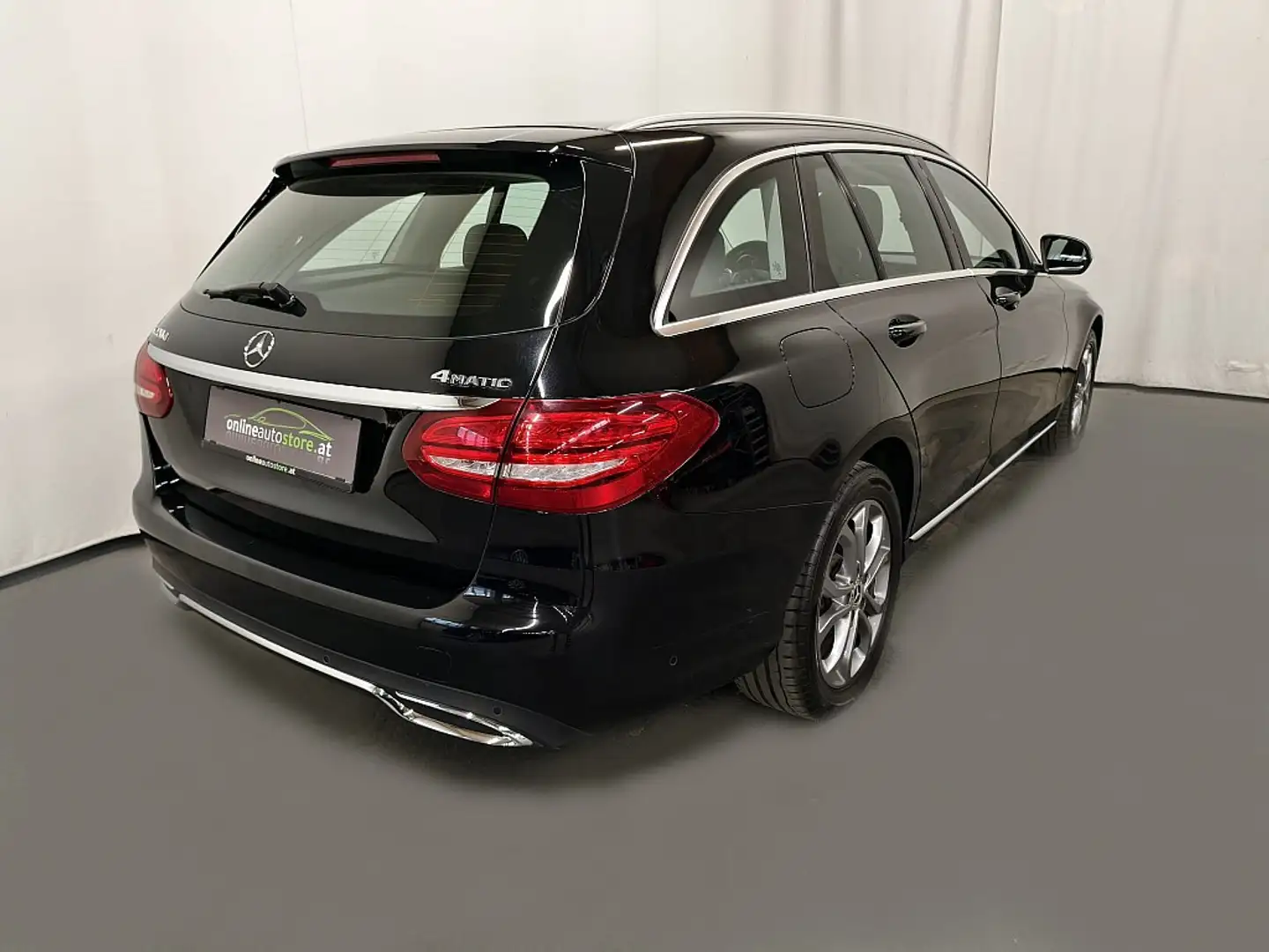 Mercedes-Benz C 220 dT Aut. 4MATIC Avantgarde Schwarz - 2