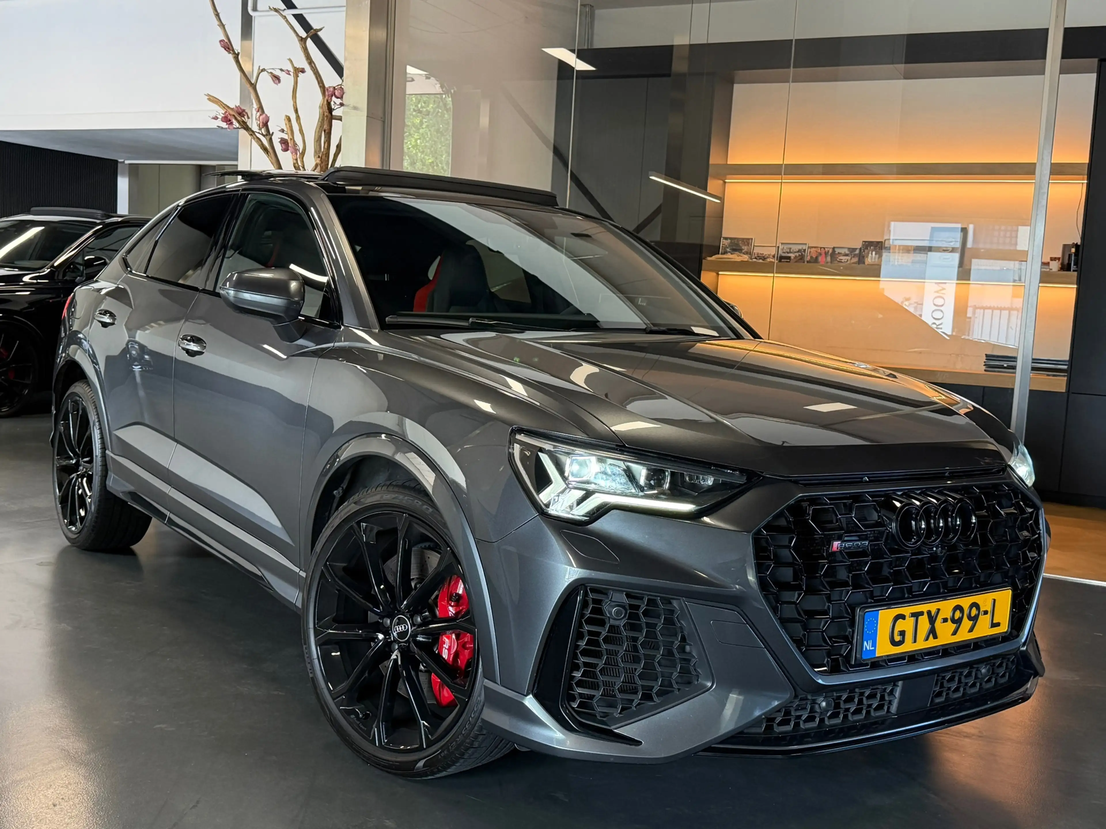 Audi RS Q3 Sportback TFSI RSQ3 Pano RS-seats 360Cam. VOL Memo — photo 14