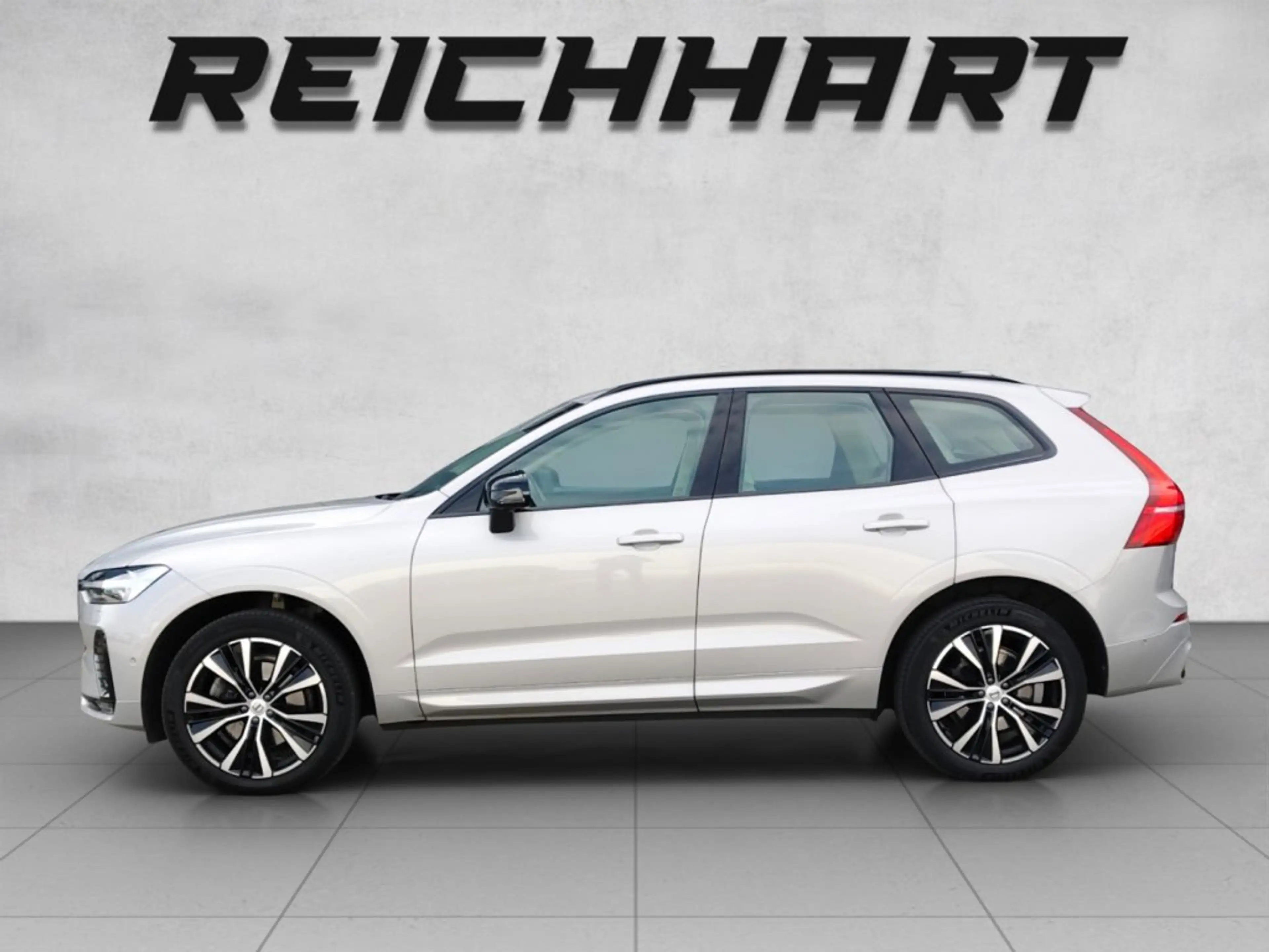 Volvo XC60 Ultimate, B4 AWD Mild Hybrid, Diesel, Dark — photo 2