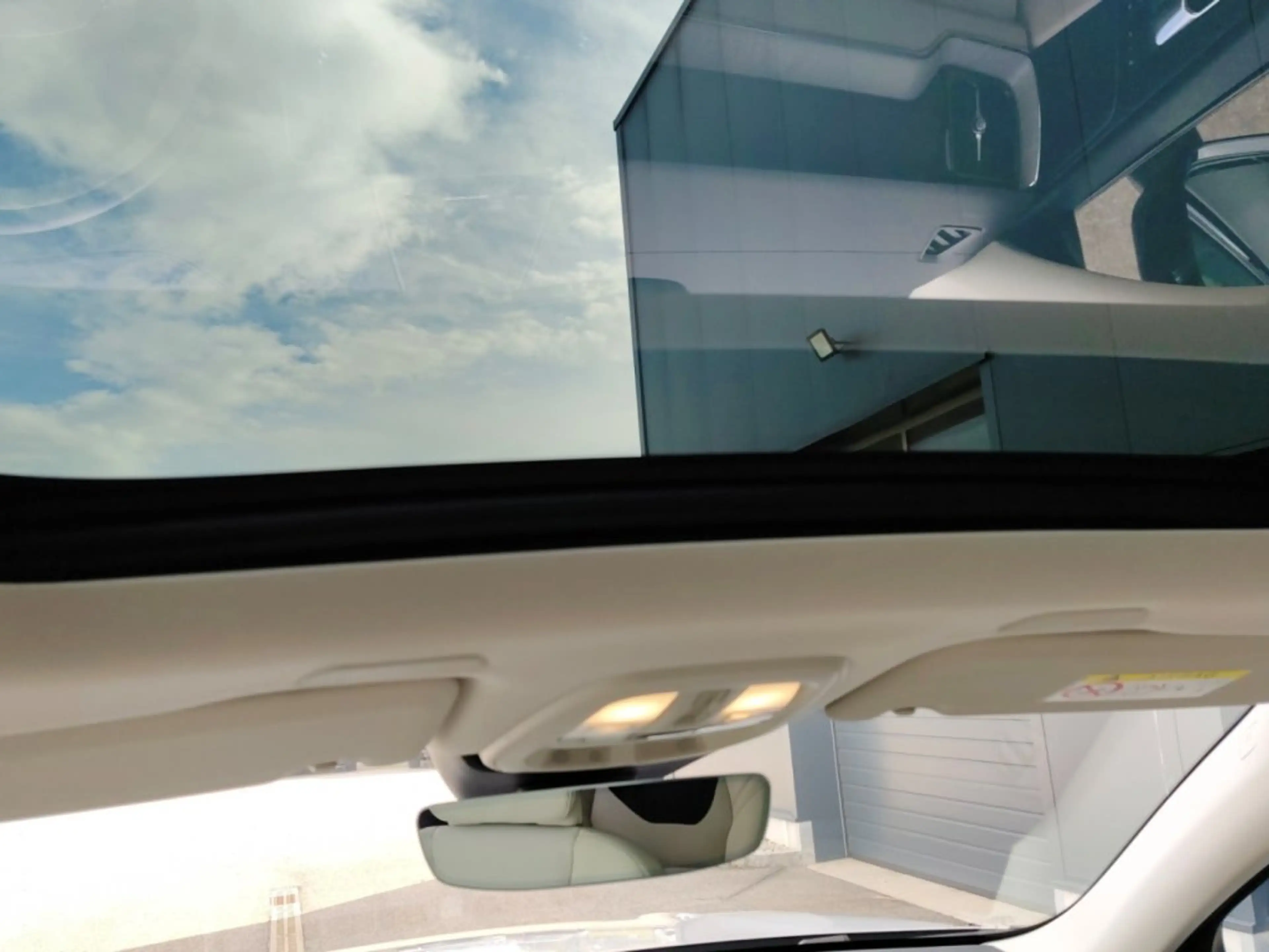 Volvo XC60 Ultimate, B4 AWD Mild Hybrid, Diesel, Dark — photo 11