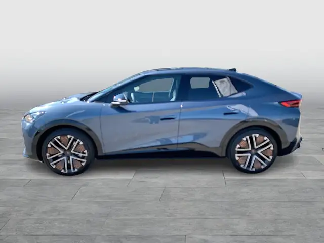 Cupra Tavascan view 3
