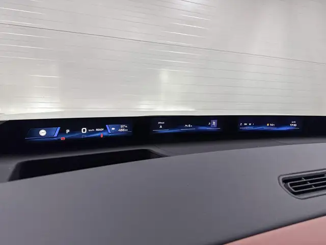 BMW Ix3 view 13