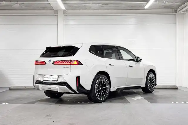 BMW Ix3 view 6