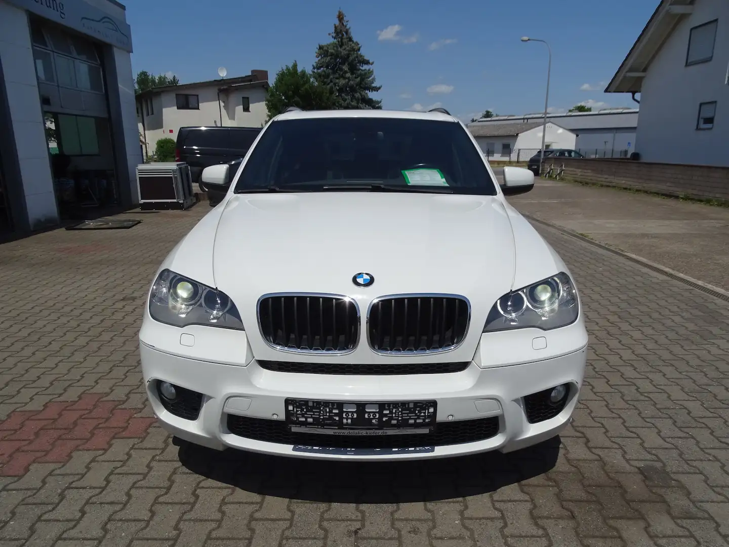 BMW X5 xDrive30d M-Paket, Panorama, Head-Up, Softclose, N Weiß - 2
