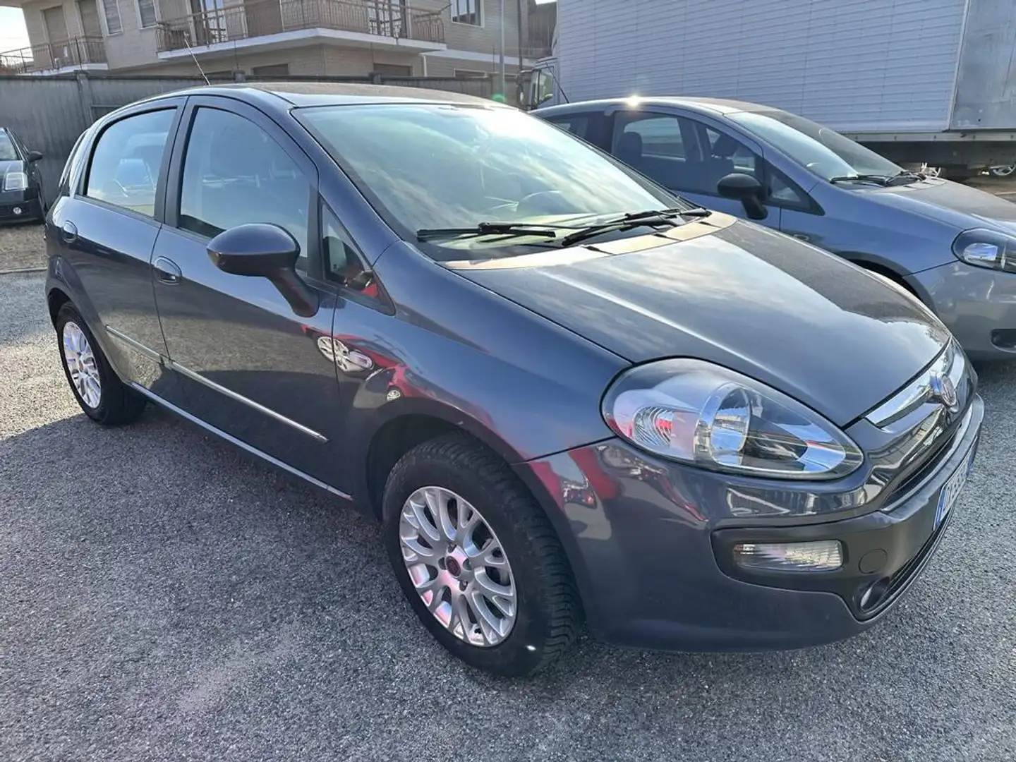 Fiat Punto Evo 1.4 Dynamic Gpl 77cv 5p Grau - 2