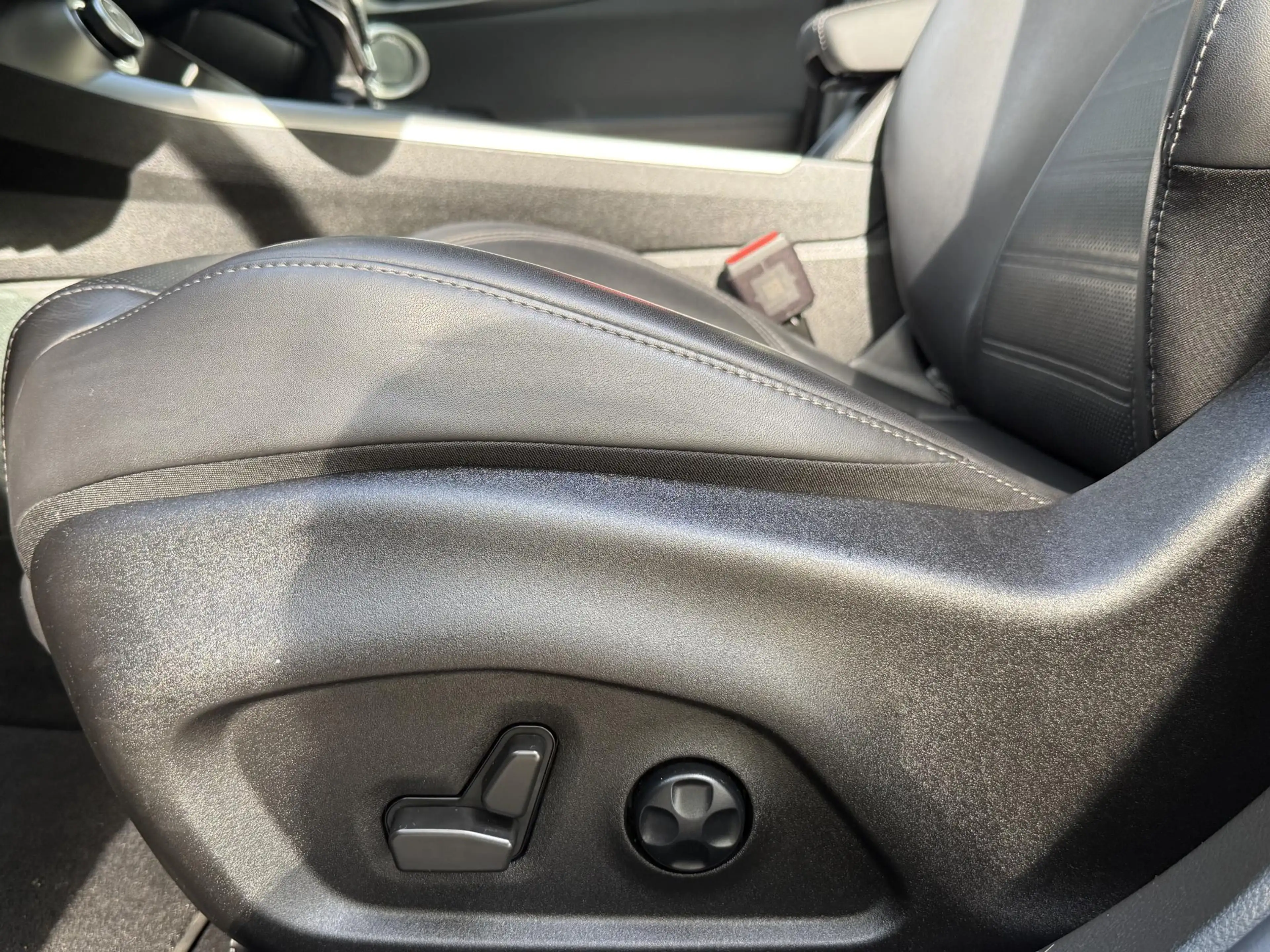 Alfa Romeo Tonale 1.3 Ibrida Plug-In Q4 Veloce | SOH 97,25% | Leer | — photo 20
