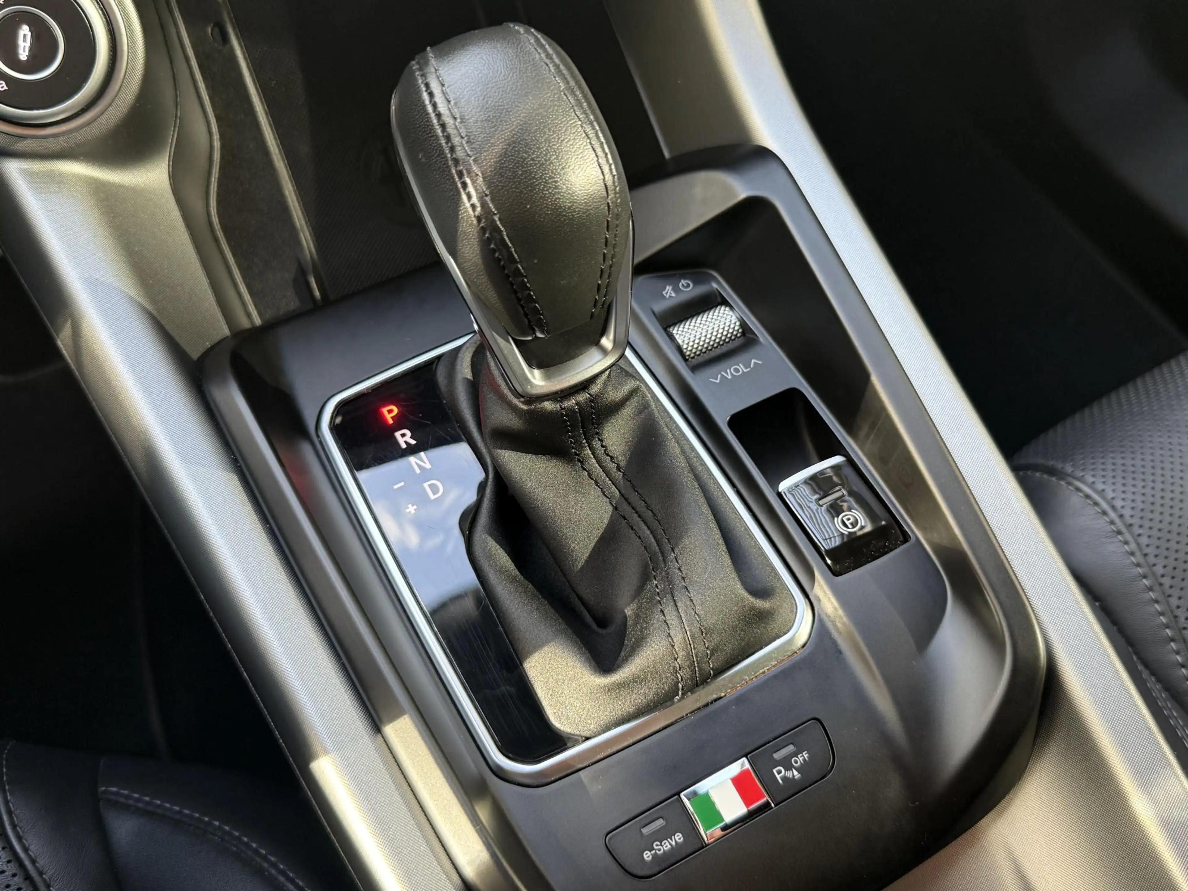 Alfa Romeo Tonale 1.3 Ibrida Plug-In Q4 Veloce | SOH 97,25% | Leer | — photo 35