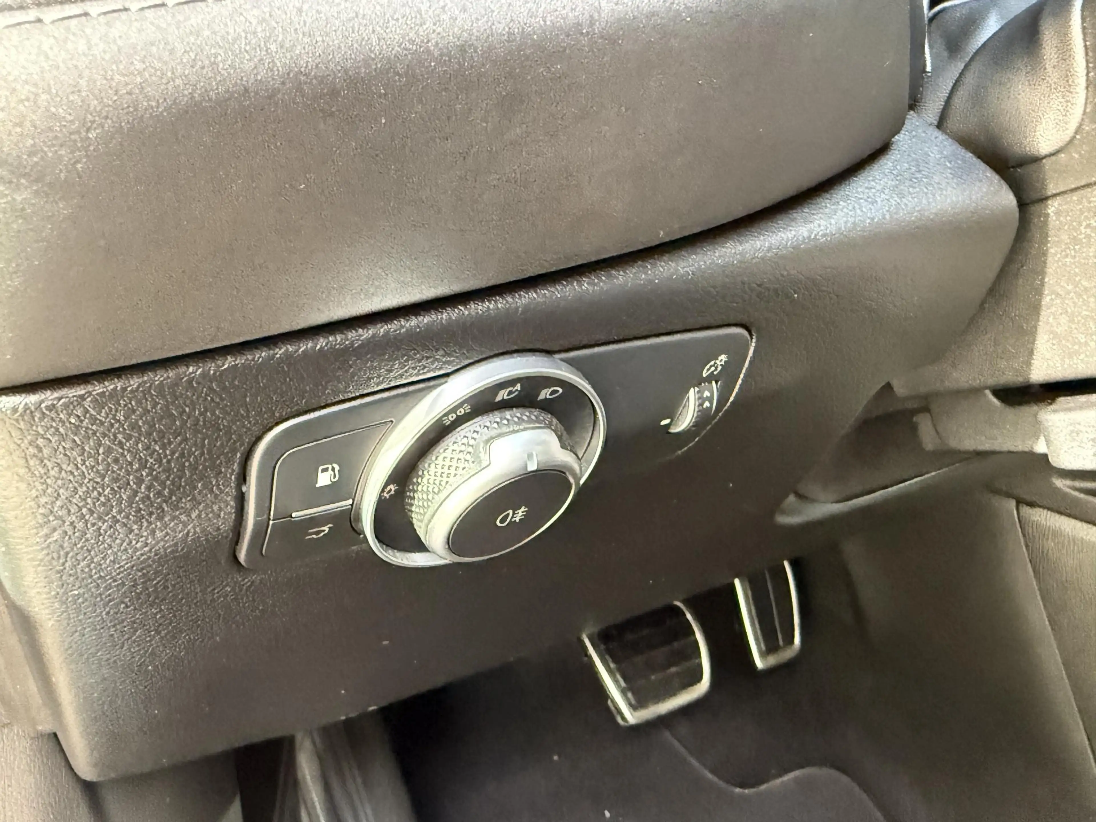 Alfa Romeo Tonale 1.3 Ibrida Plug-In Q4 Veloce | SOH 97,25% | Leer | — photo 18