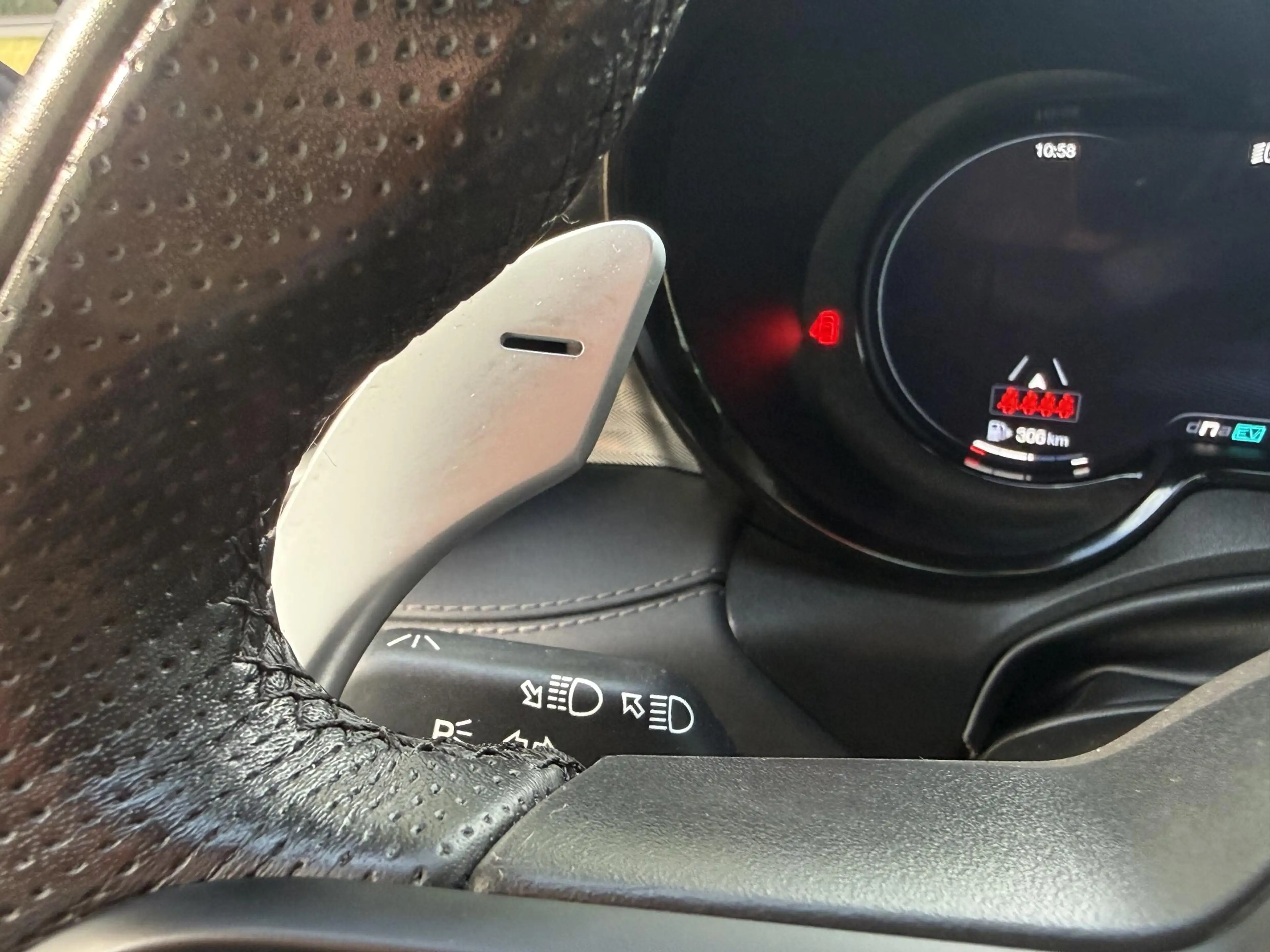 Alfa Romeo Tonale 1.3 Ibrida Plug-In Q4 Veloce | SOH 97,25% | Leer | — photo 25