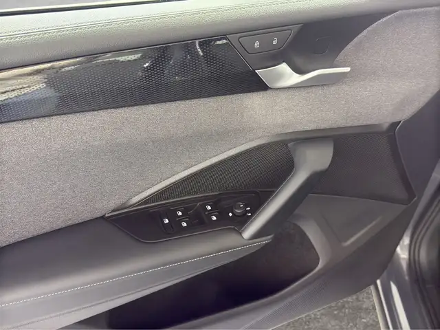 Volkswagen Tiguan view 14