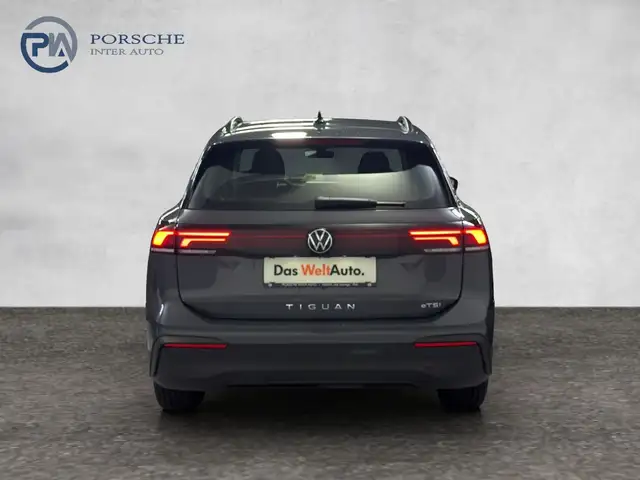 Volkswagen Tiguan view 5