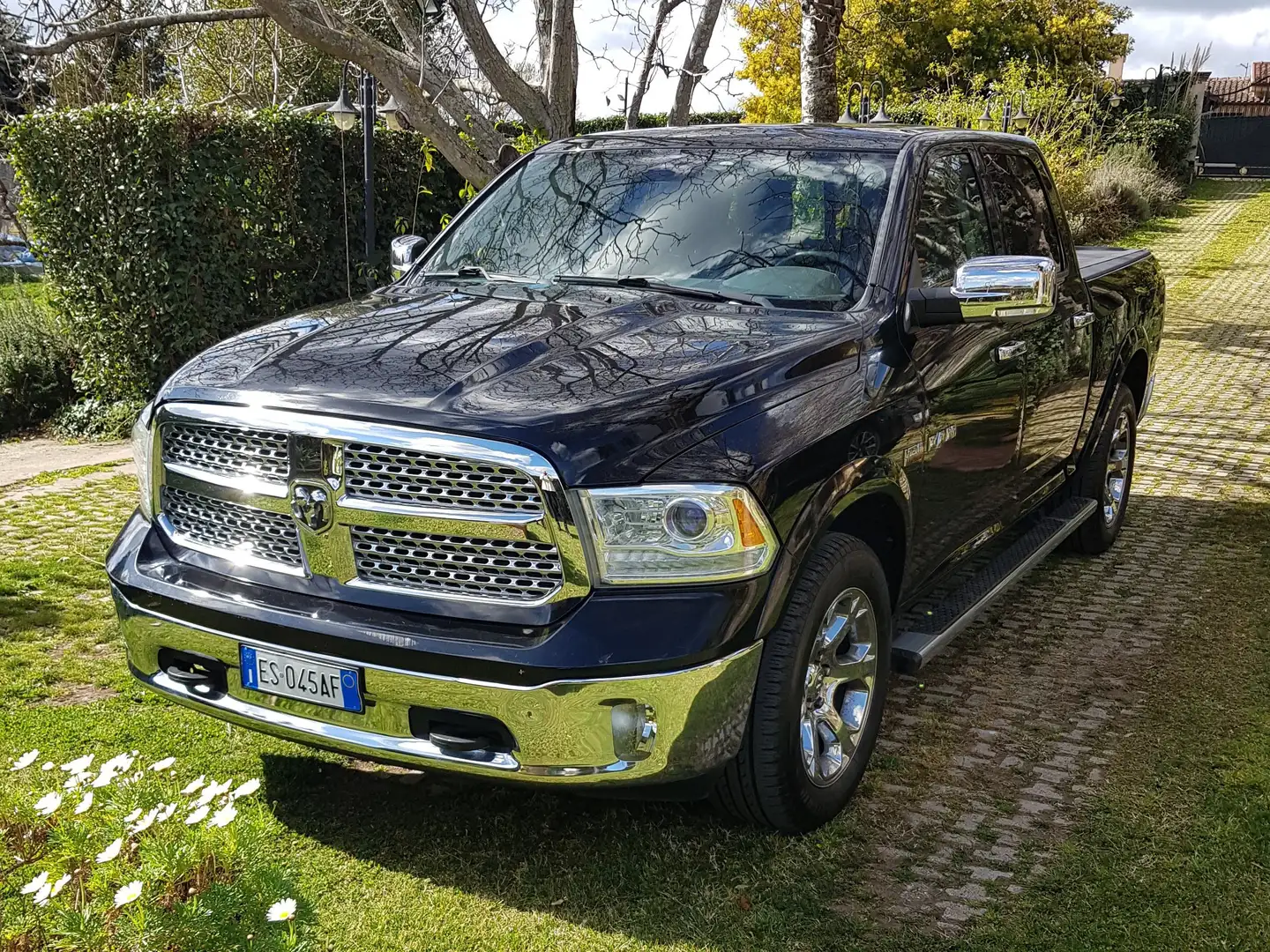 Dodge RAM Ramcharger 5.2 V8 Royal SE auto Nero - 2