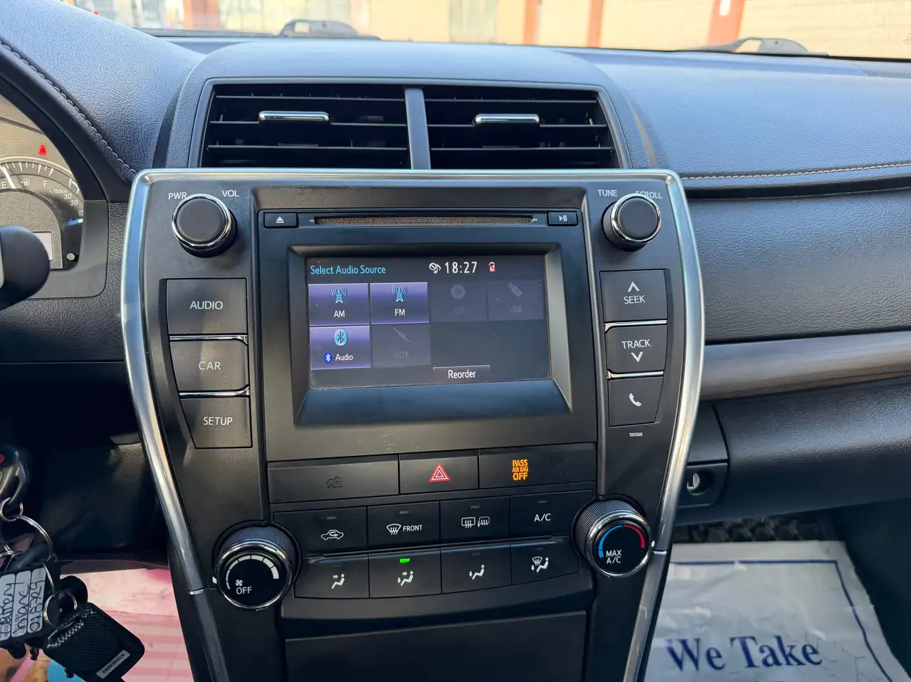Toyota Camry снимка Toyota Camry