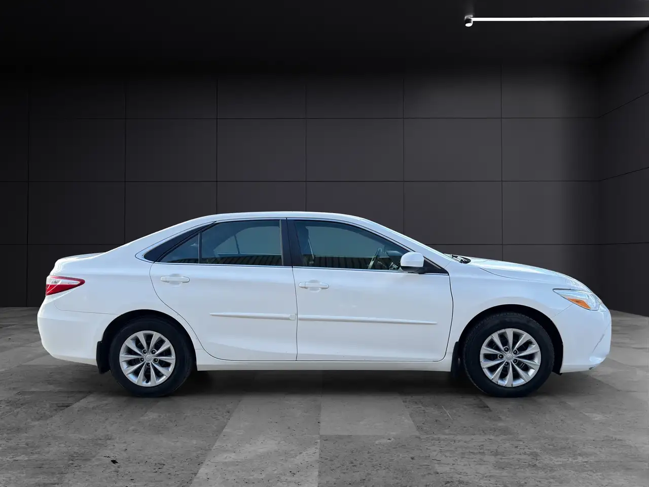 Toyota Camry снимка Toyota Camry