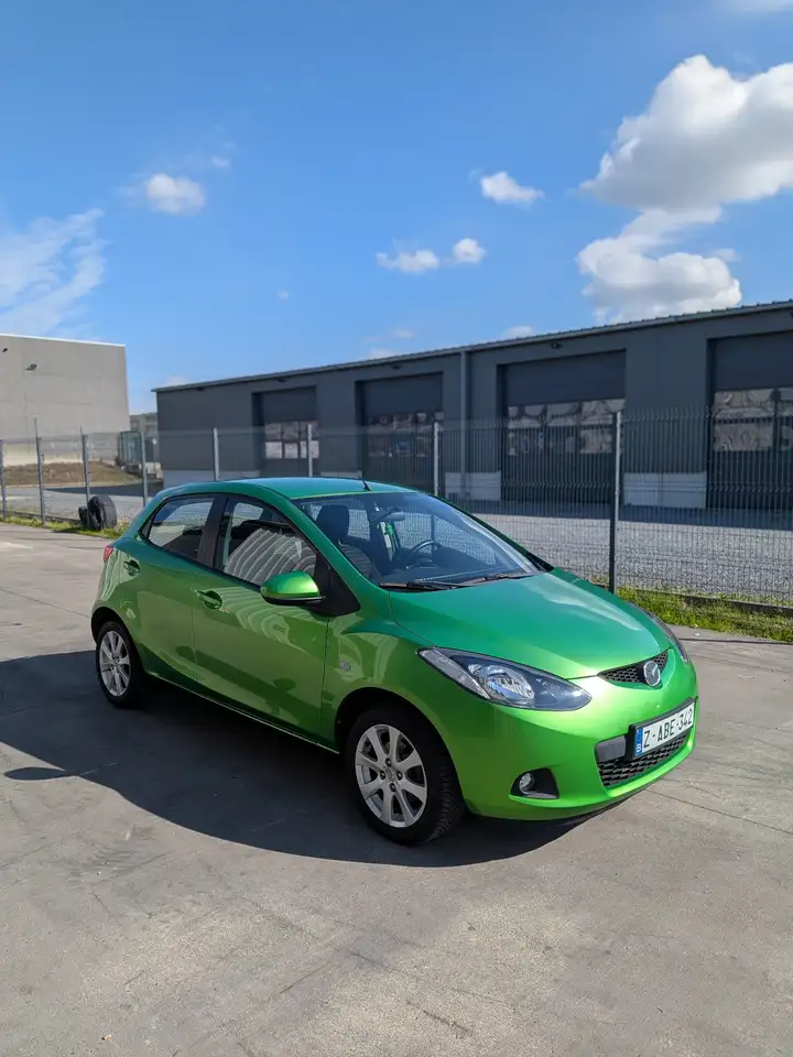 Mazda 2