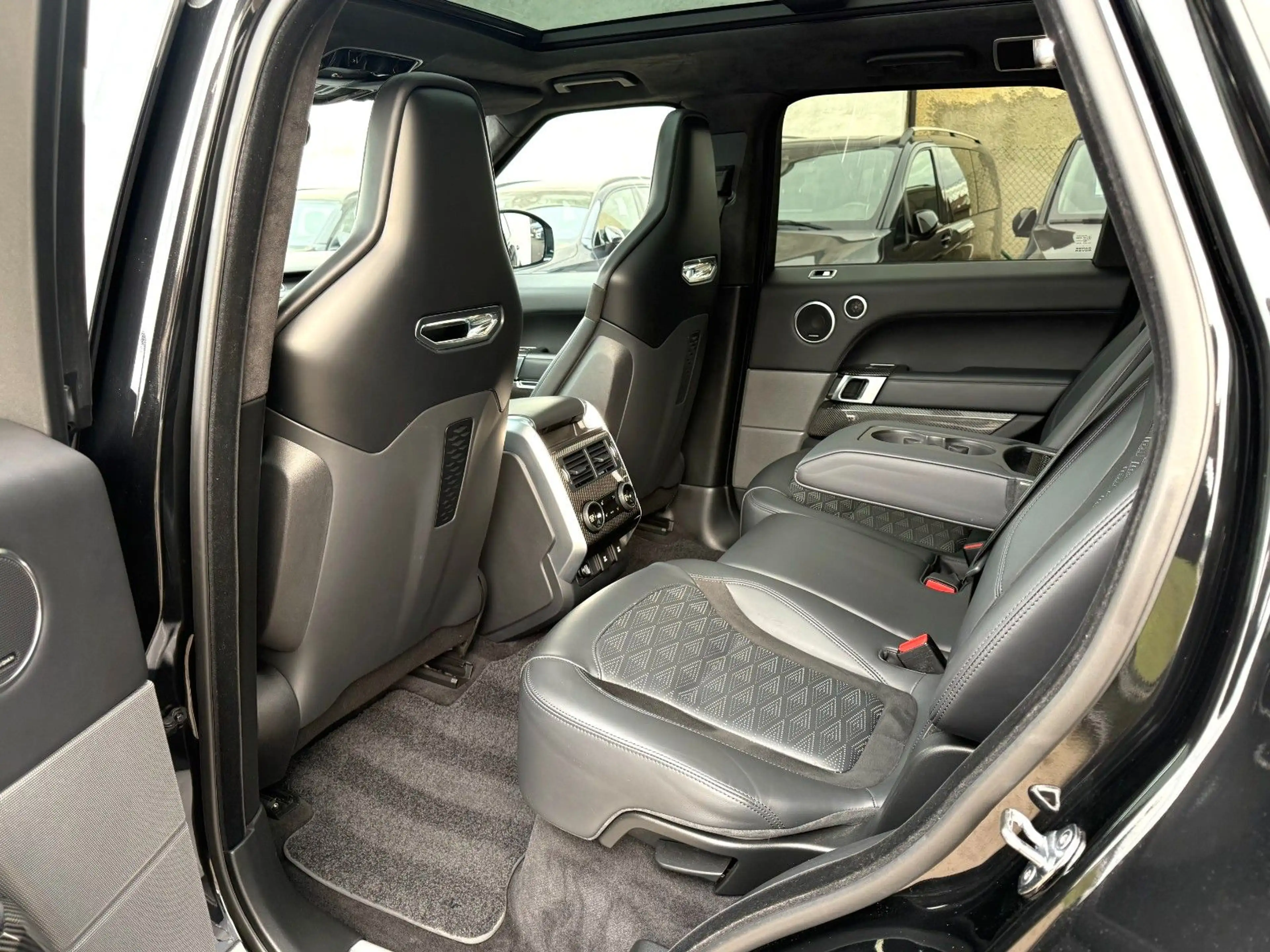 Land Rover Range Rover Sport *SVR*PANO*360°CARBON*KLAPPEN* — photo 16
