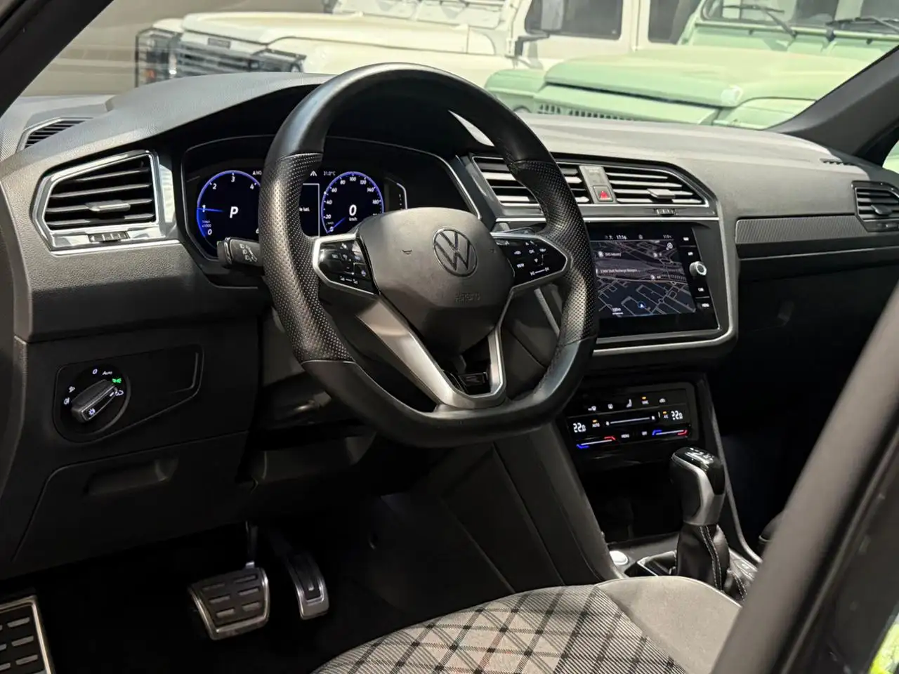 Volkswagen Tiguan 2.0 TDI 150 CV SCR DSG 4MOTION R-Line, миниатюра 9