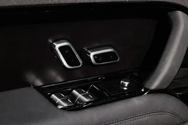 Land Rover Range Rover Sport view 15