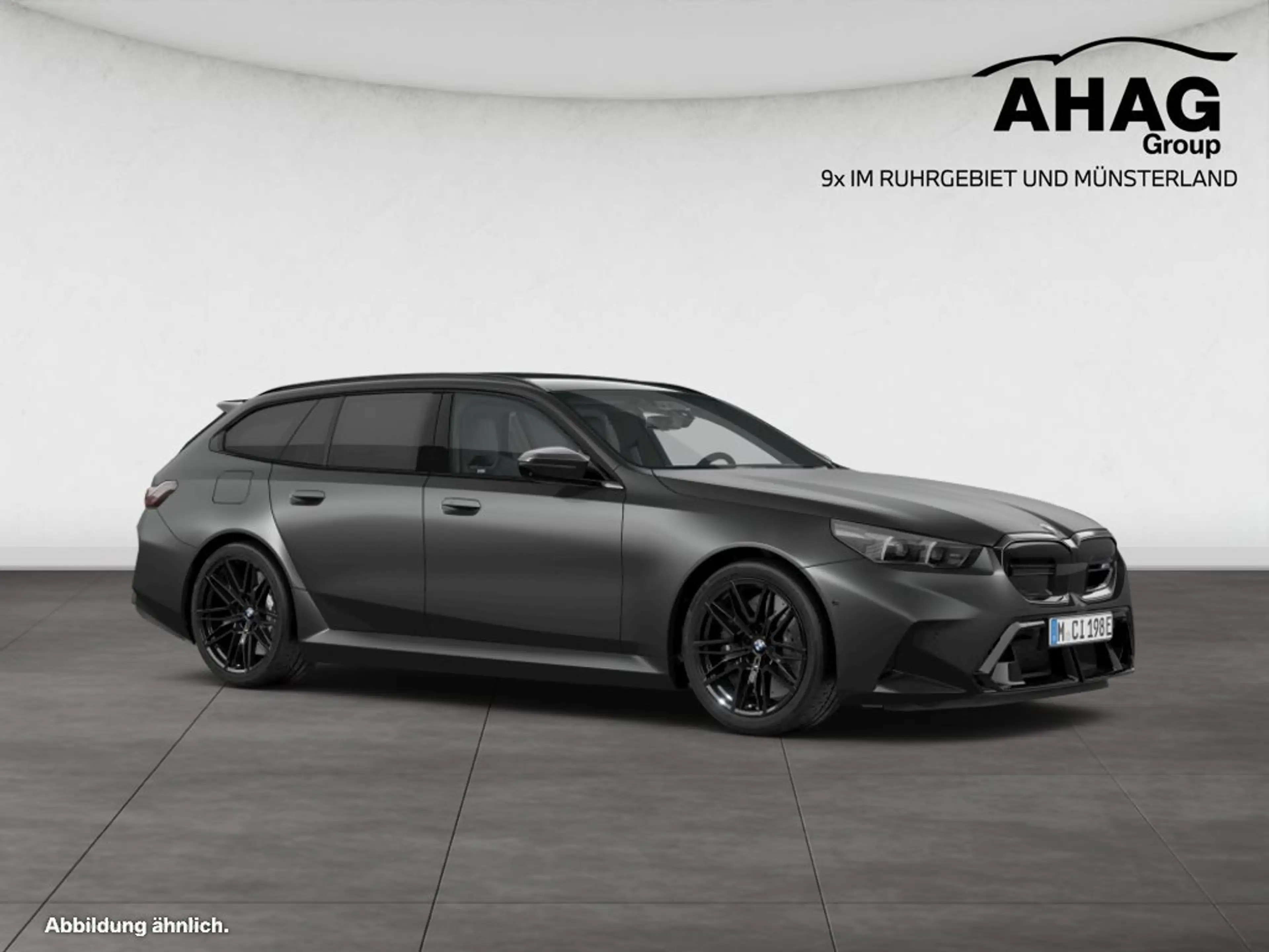 BMW M5 Touring — photo 9