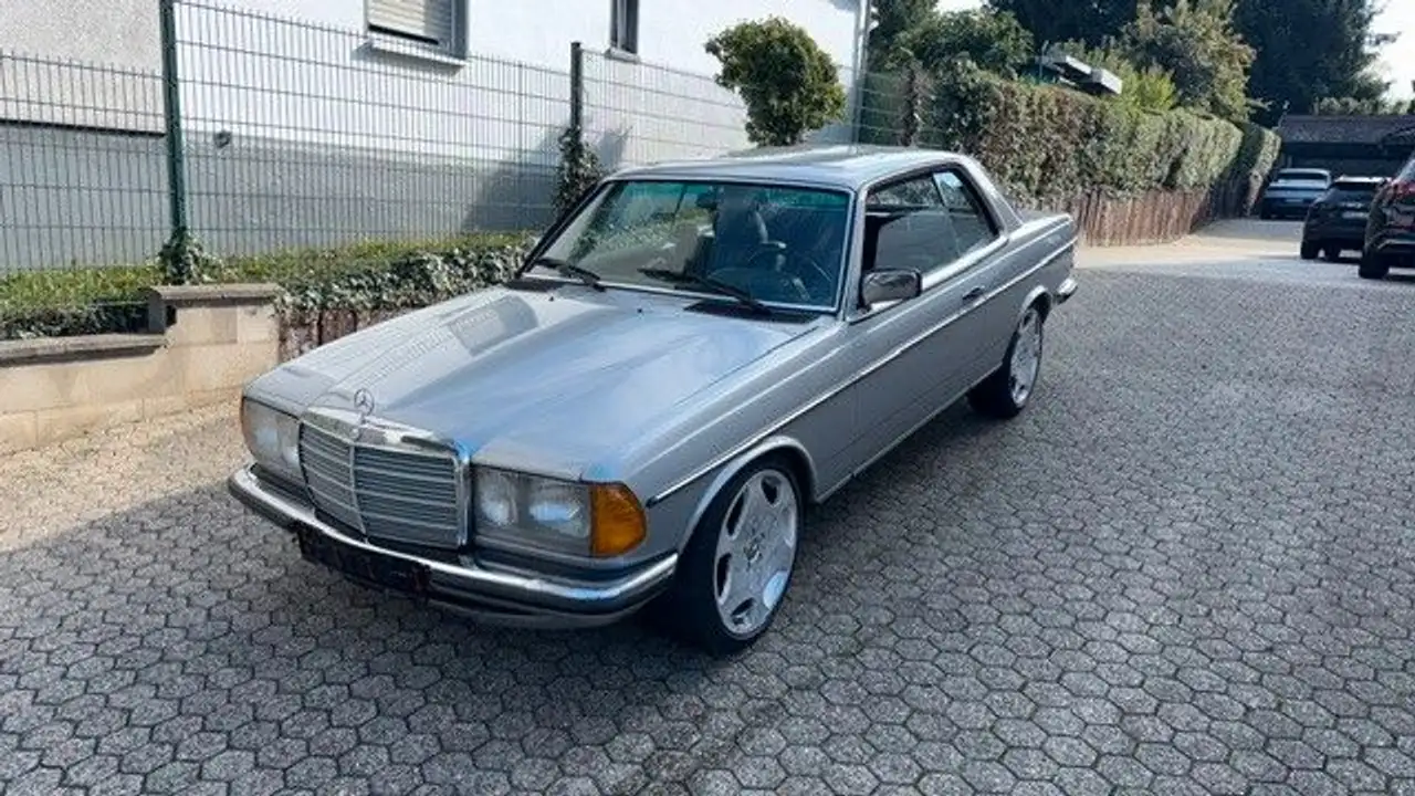 Mercedes-Benz 230 E, foto 8