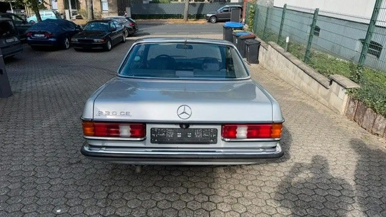 Mercedes-Benz 230 E, foto 5
