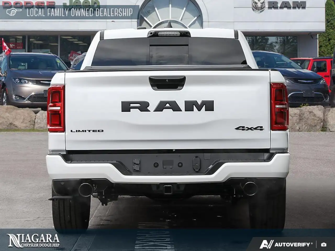 RAM 1500 снимка RAM 1500