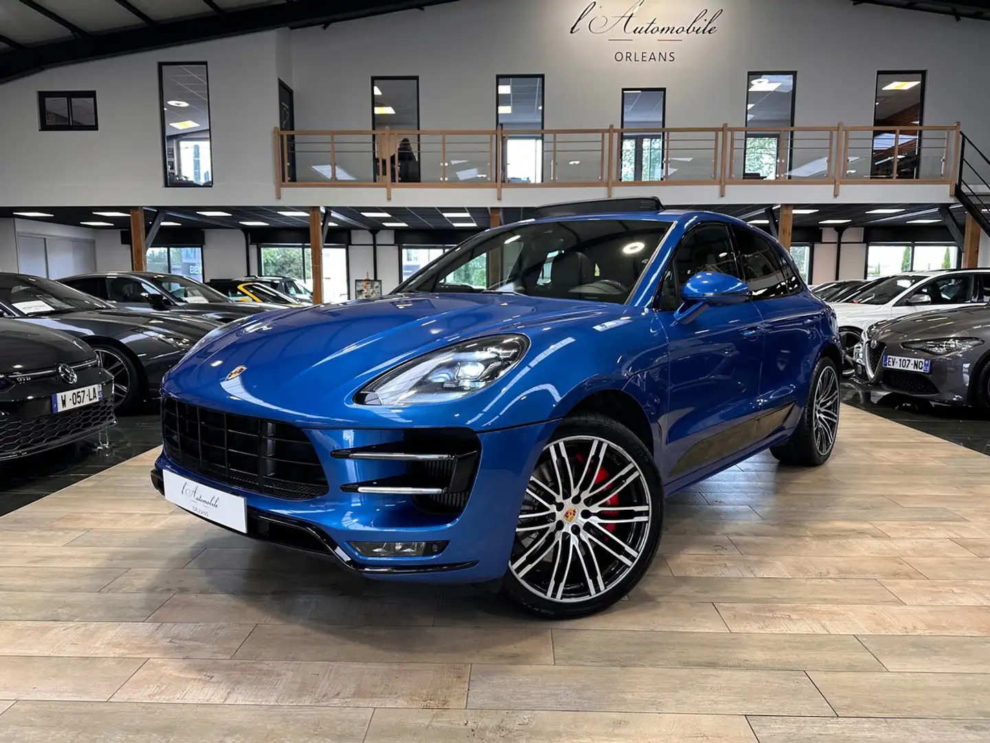 Porsche Macan Turbo 3.6l 440 ch PDK Bleu - 1