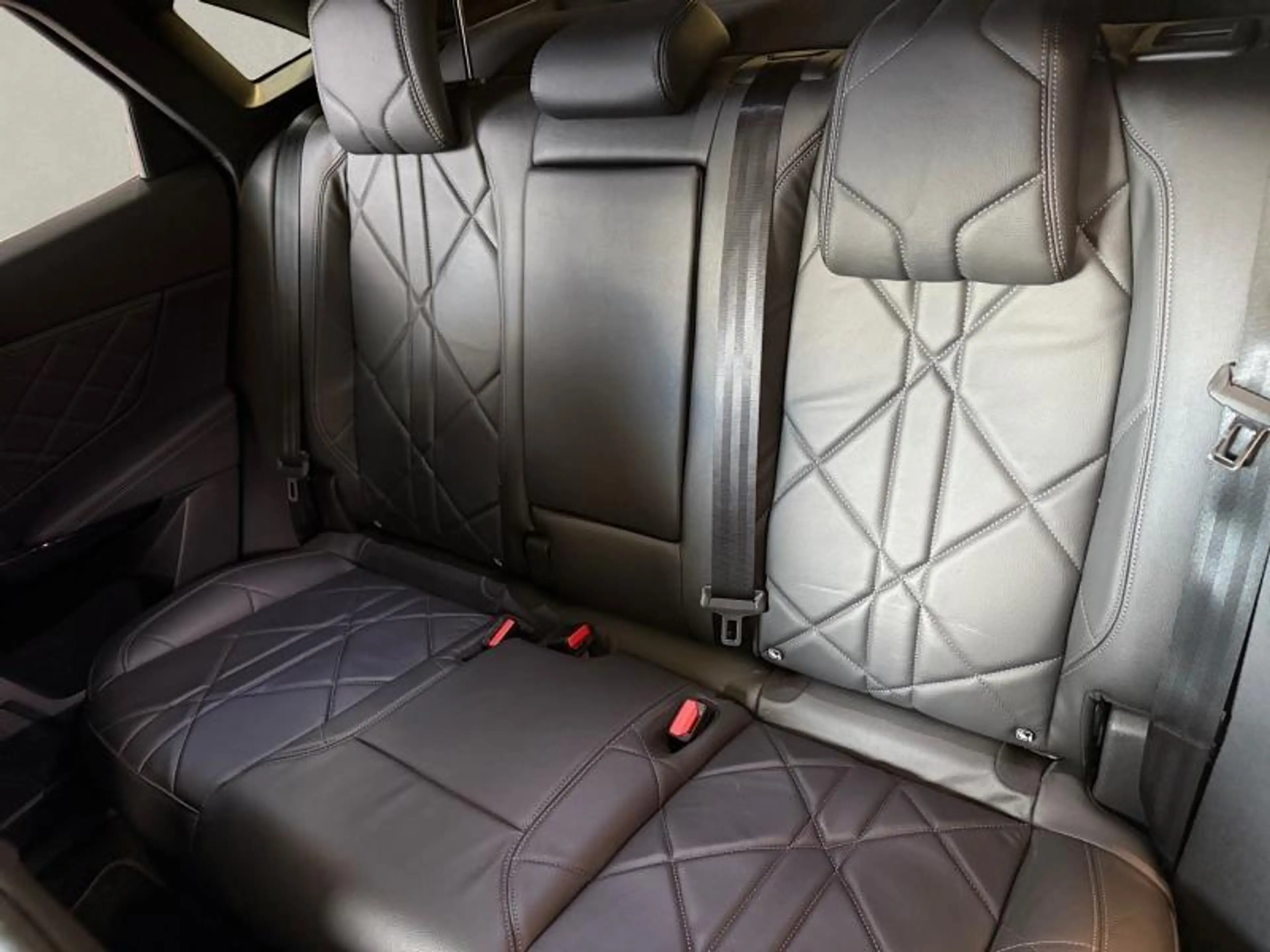 DS Automobiles DS 7 Crossback 7 E-Tense — photo 12