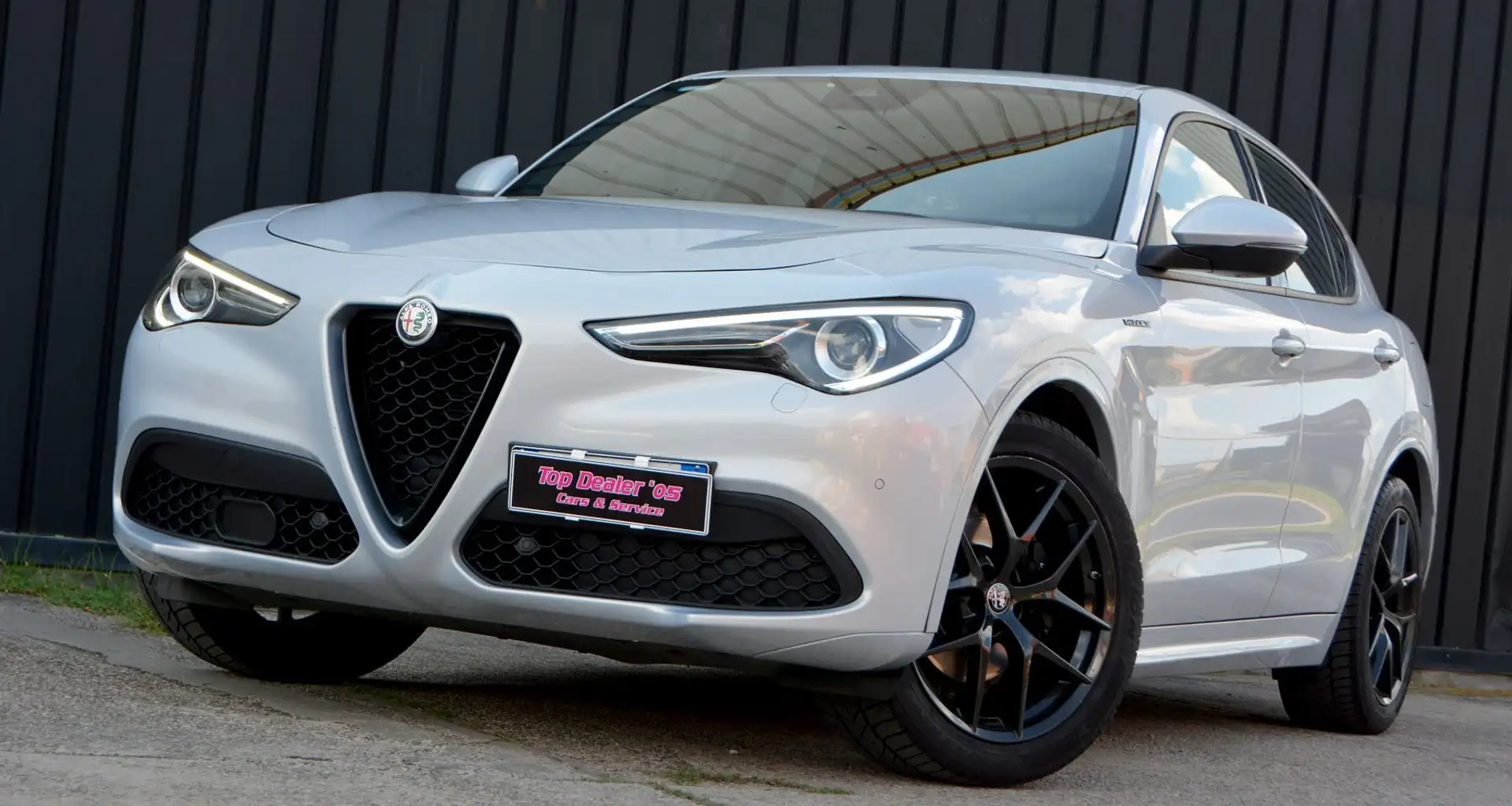 Alfa Romeo Stelvio 2.2 Q4 VELOCE  210cv auto BIANCO LUNARE Weiß - 2