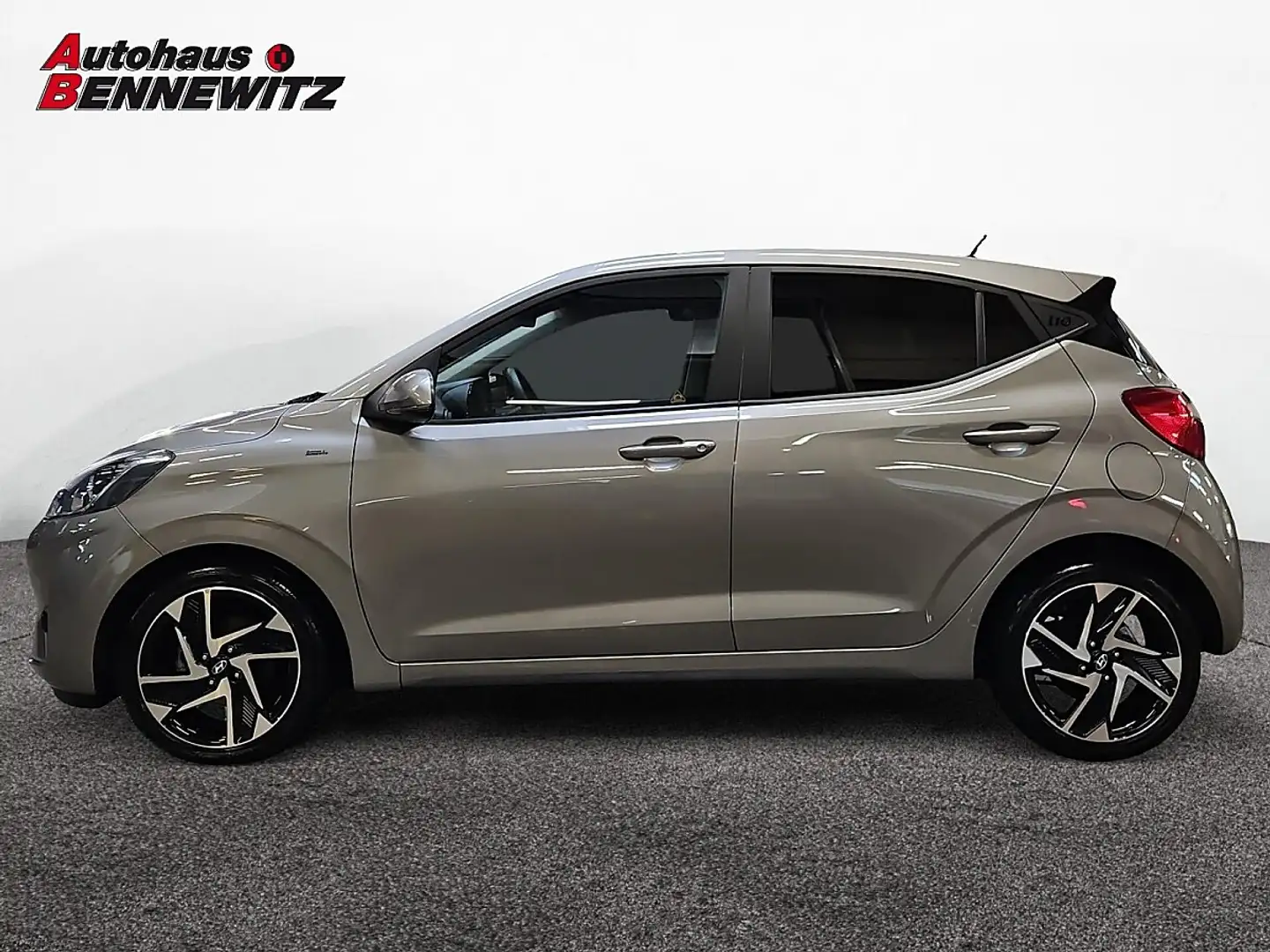 Hyundai i10 1,0 Feel Good Grau - 2